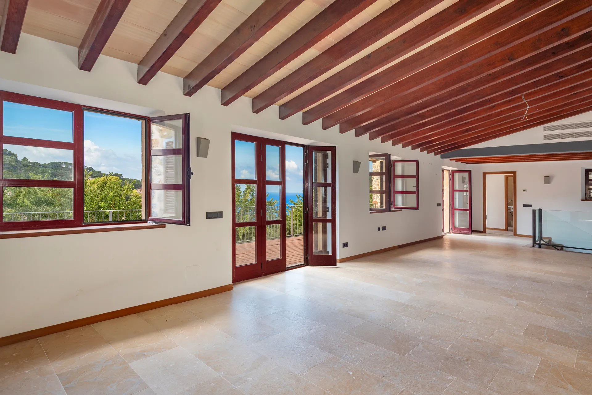 Indrukwekkende villa met bijgebouw in Estellencs-4