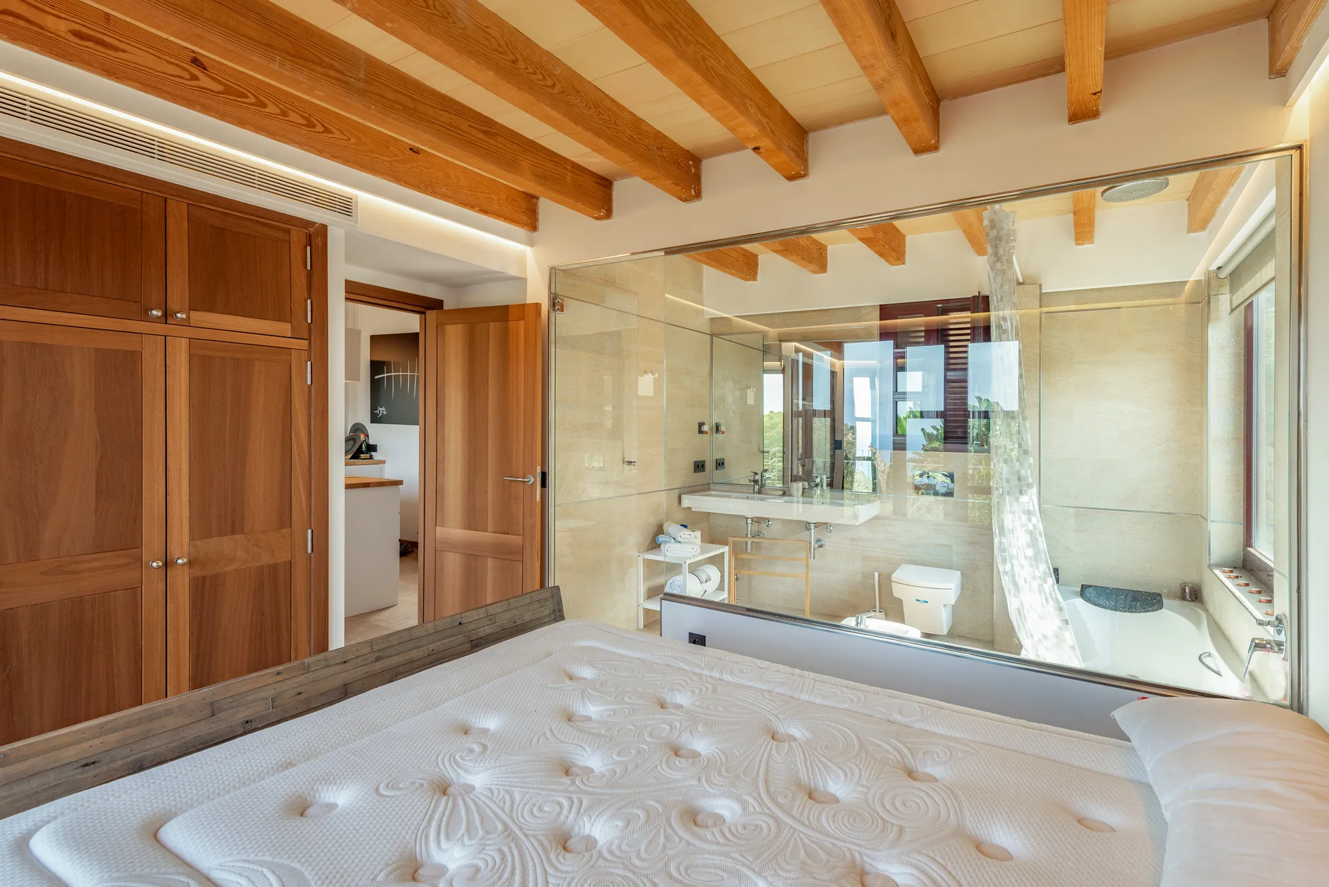 Indrukwekkende villa met bijgebouw in Estellencs-28