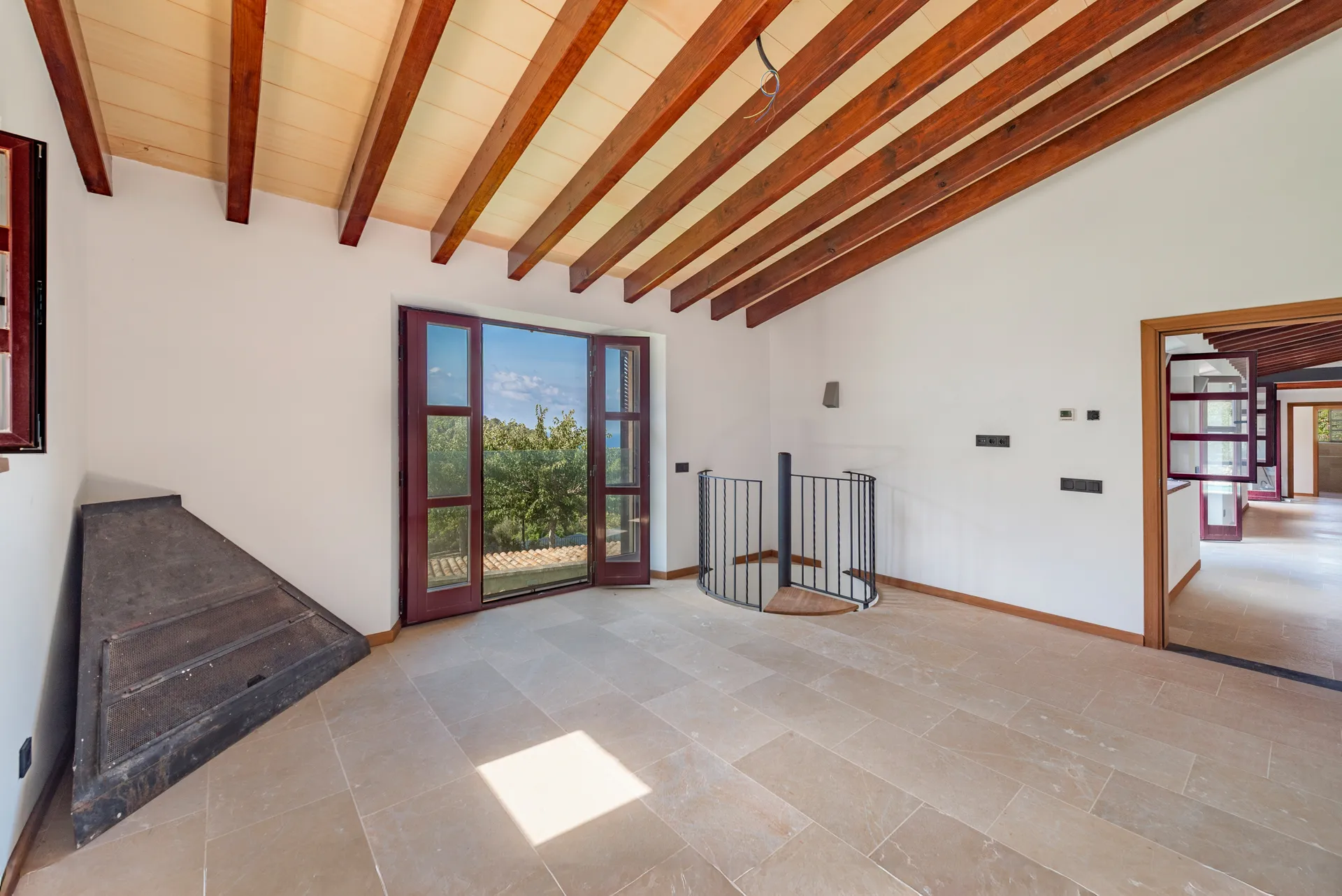 Indrukwekkende villa met bijgebouw in Estellencs-8