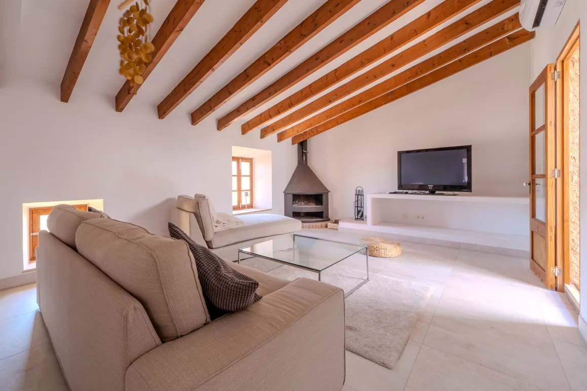 Stylish townhouse with underfloor heating and garage on the outskirts of Son Servera-8