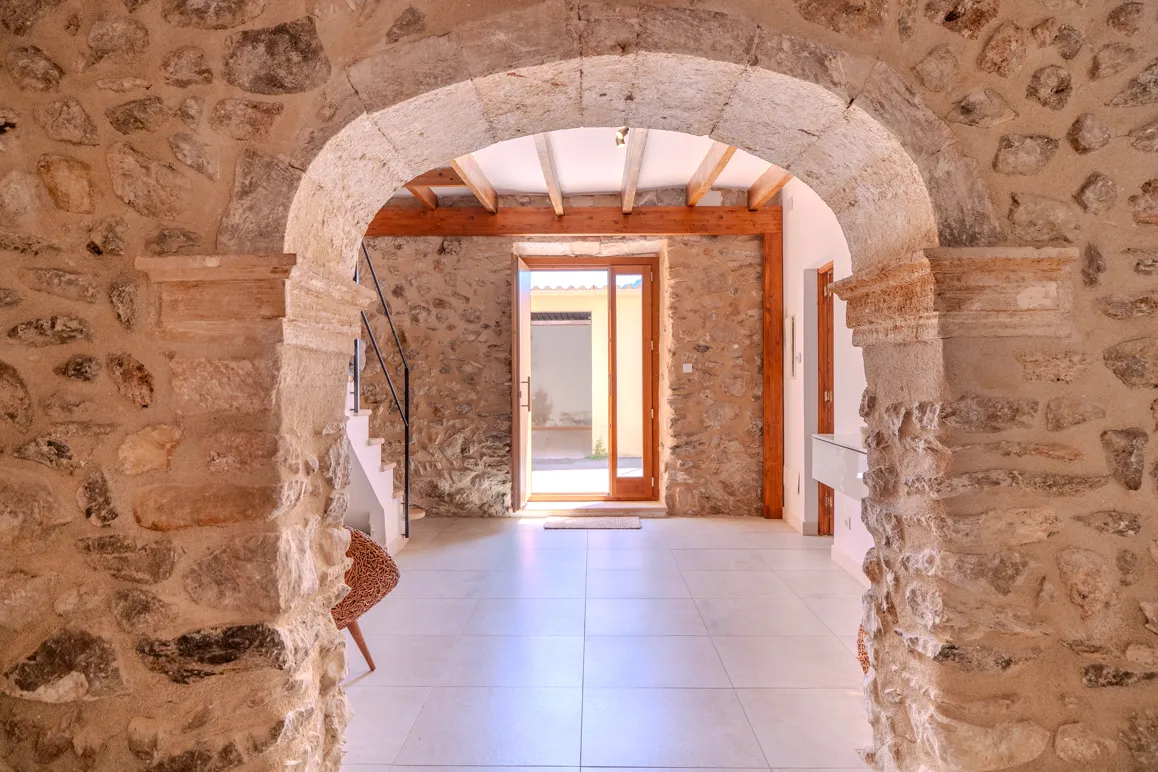 Stylish townhouse with underfloor heating and garage on the outskirts of Son Servera-2