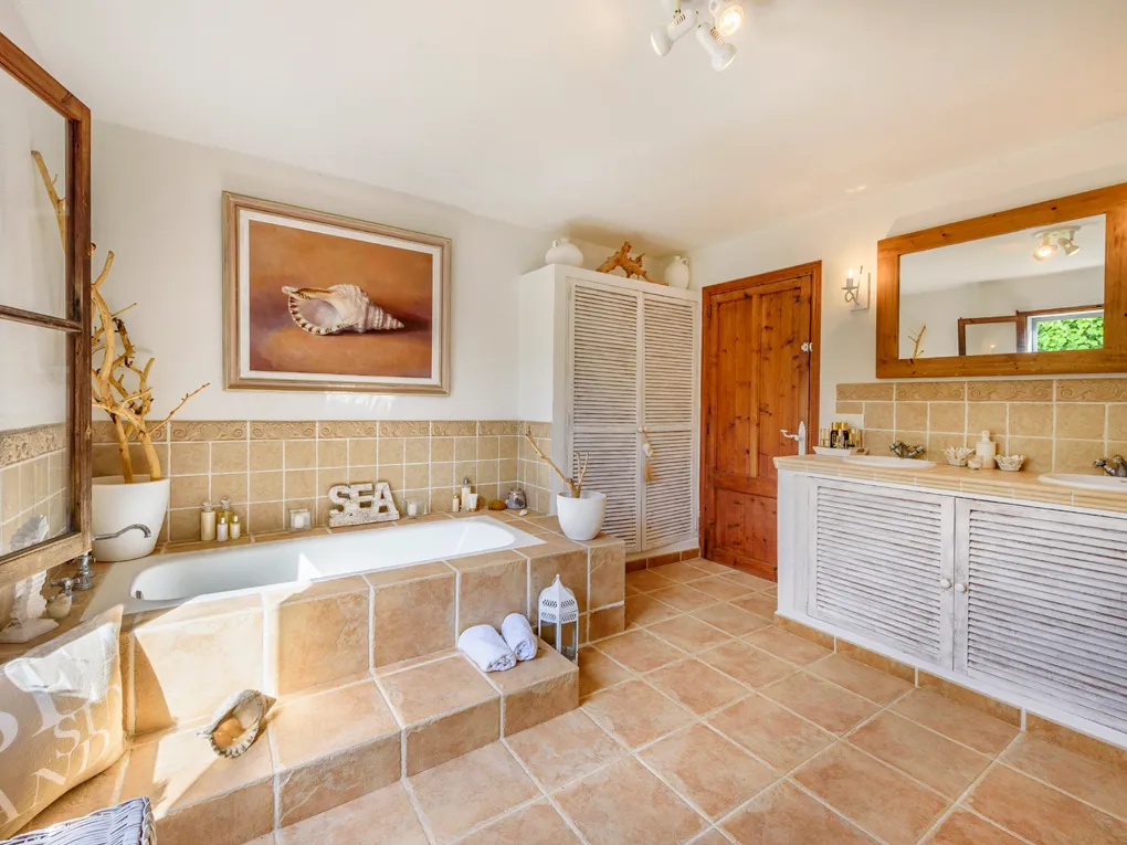 Uitstekend landhuis te koop vlakbij Pollensa-18