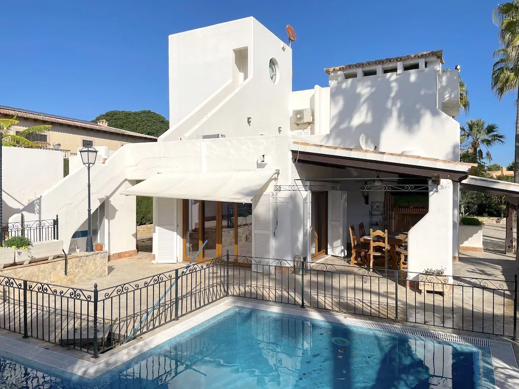 Chalet espacioso a poca distancia del mar-3