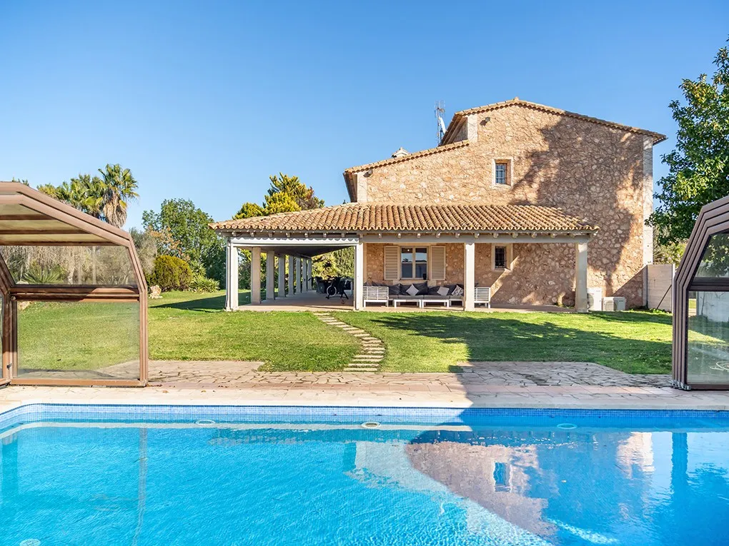 Finca tra Santanyi e Campos con licenza di affitto e piantagione di olivi di proprietà-3