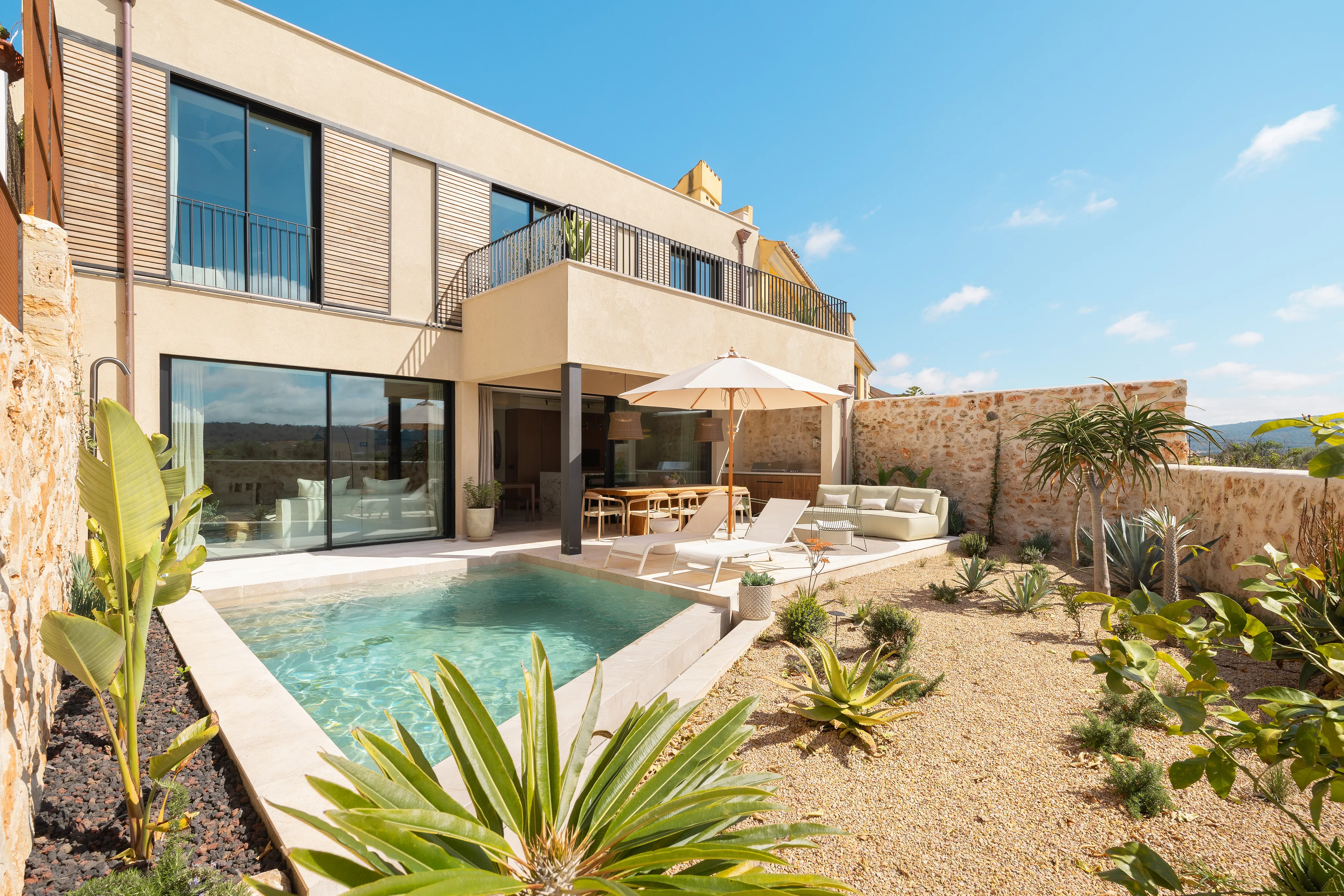 Exclusive townhouse in Santa Maria-1