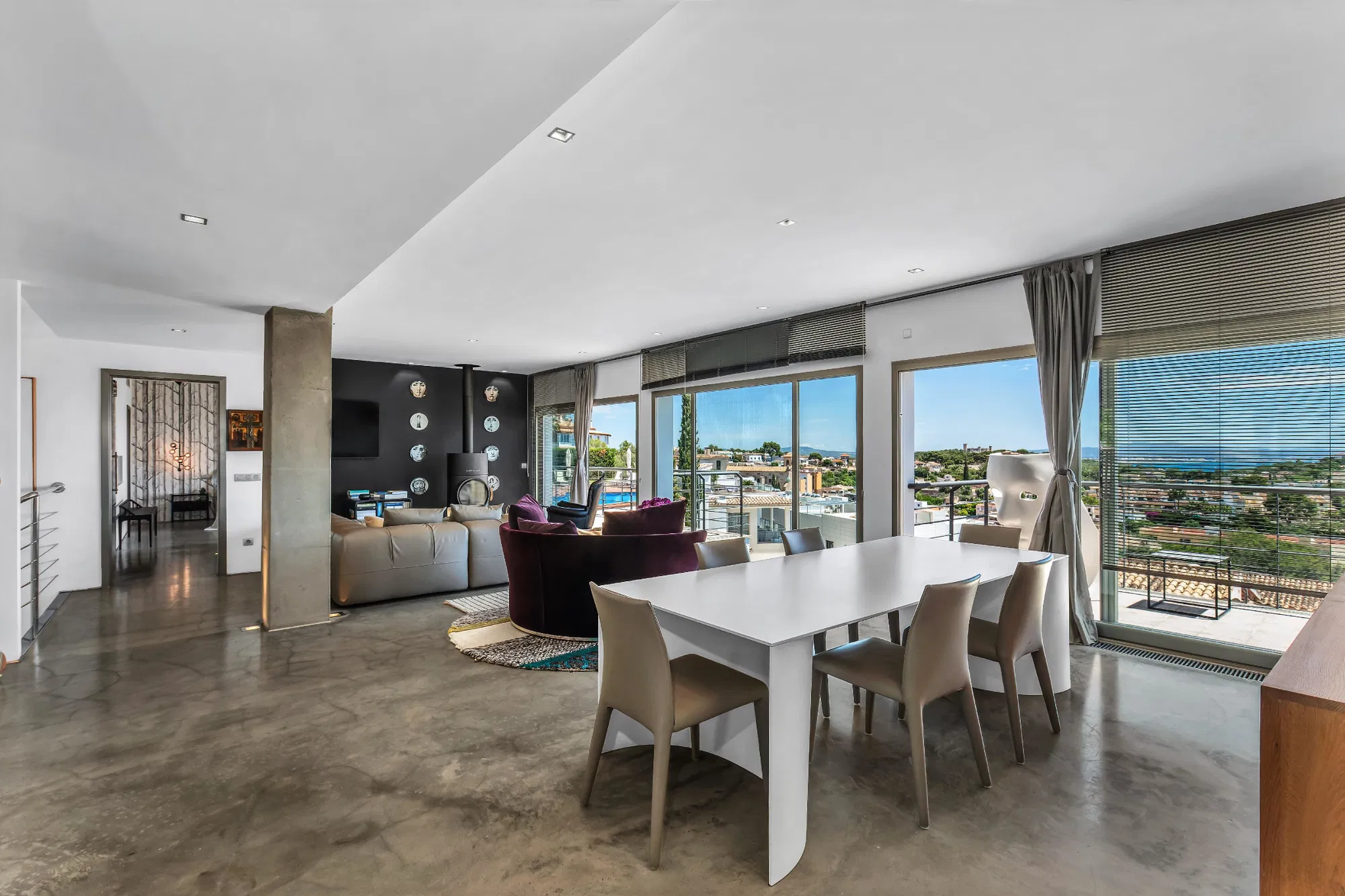 Una vila per a enamorar-se amb vistes panoràmiques al mar-6