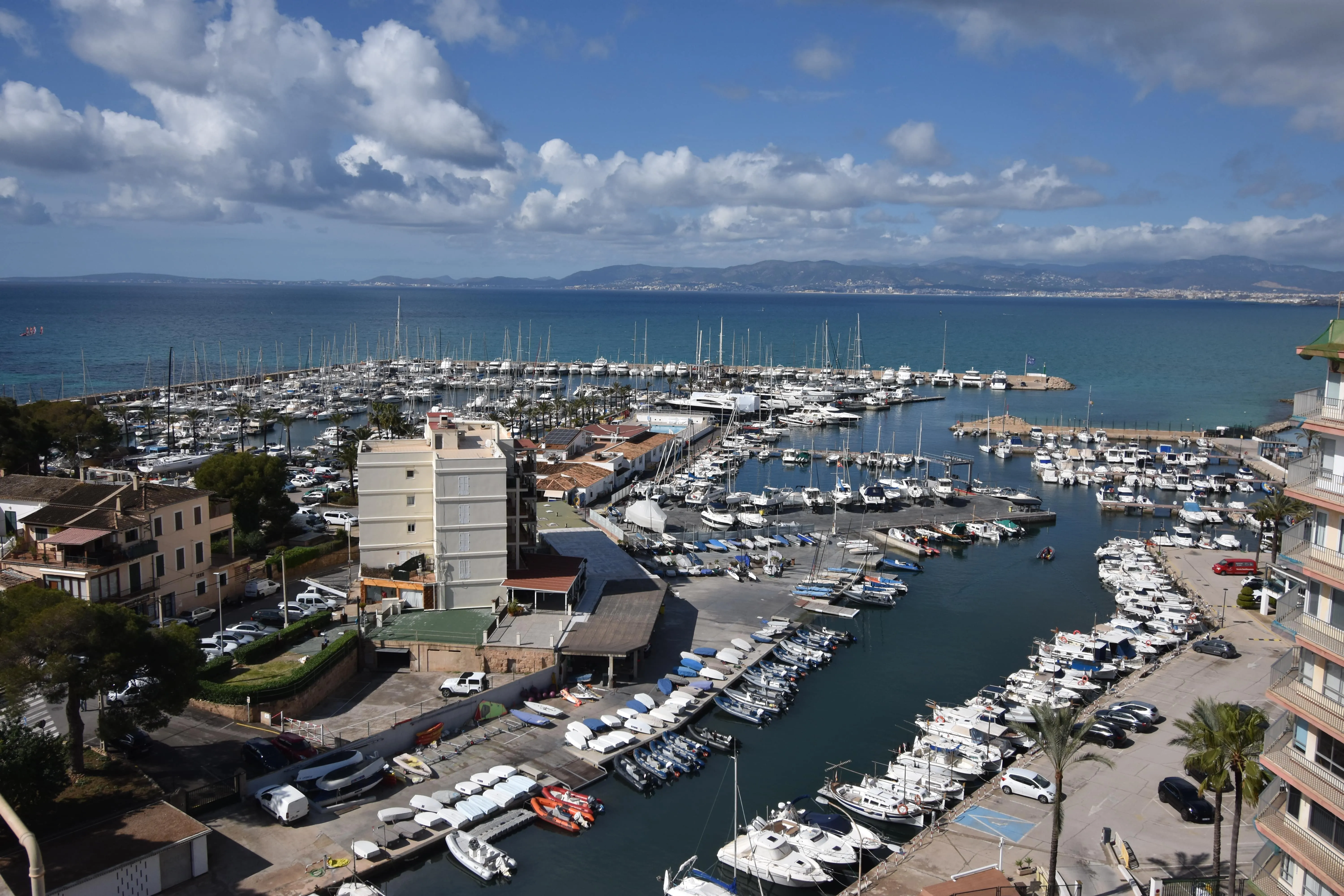 Lejlighed nær havnen i S'Arenal-2