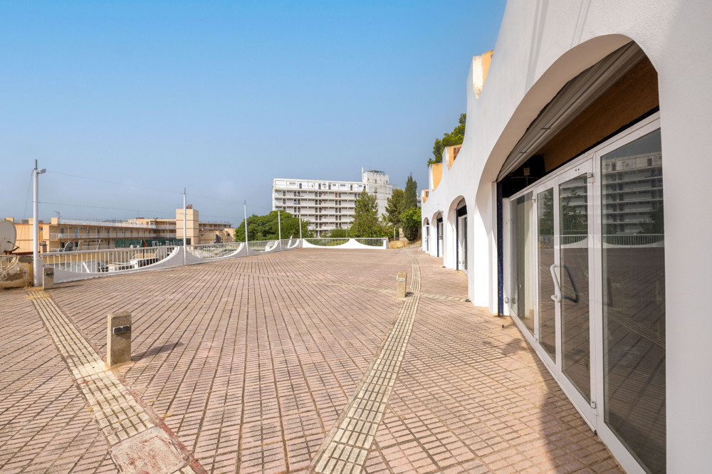 Prime Leisure & Entertainment Venue in Santa Ponsa-1