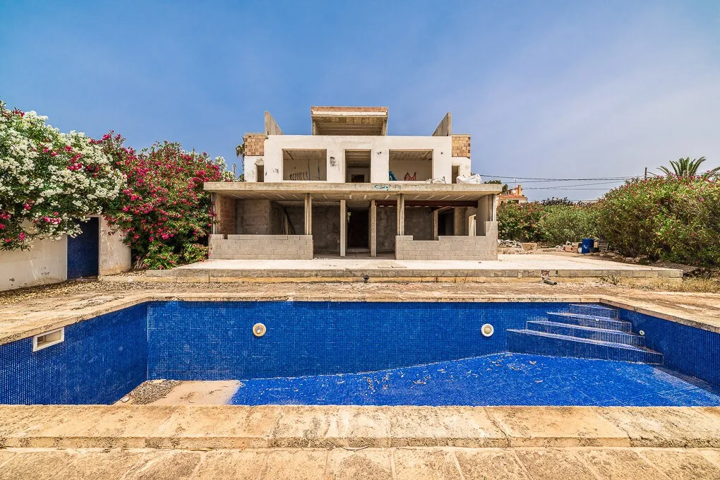 Impresionante propiedad frente al mar-12