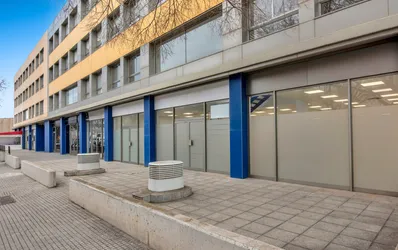 Ruim pand in de eerste lijn van het industriepark van Son Castelló