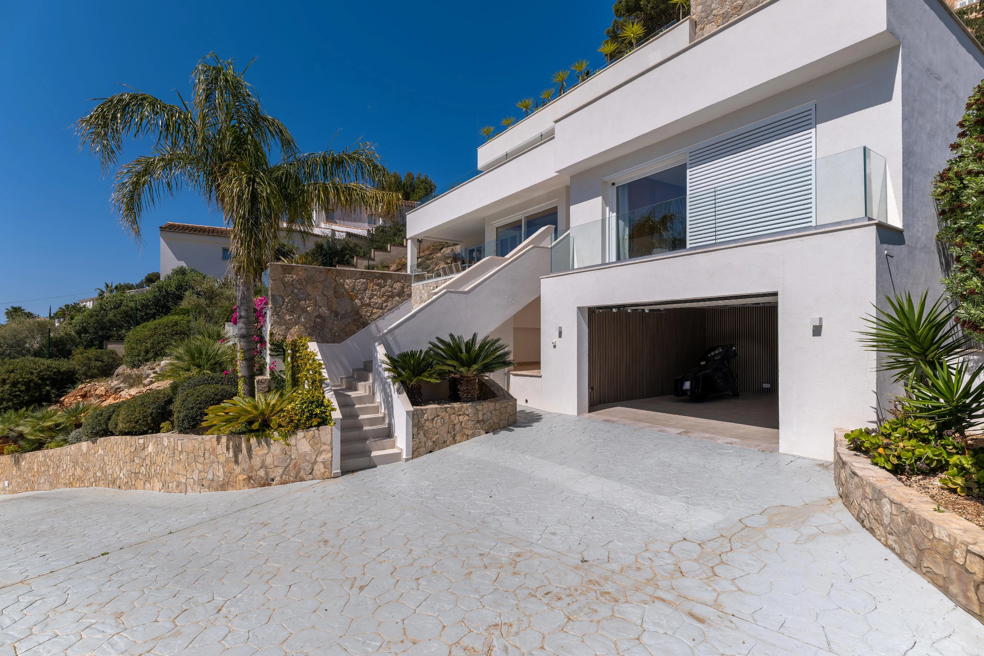 Modern villa med havsutsikt i Port Andratx-26