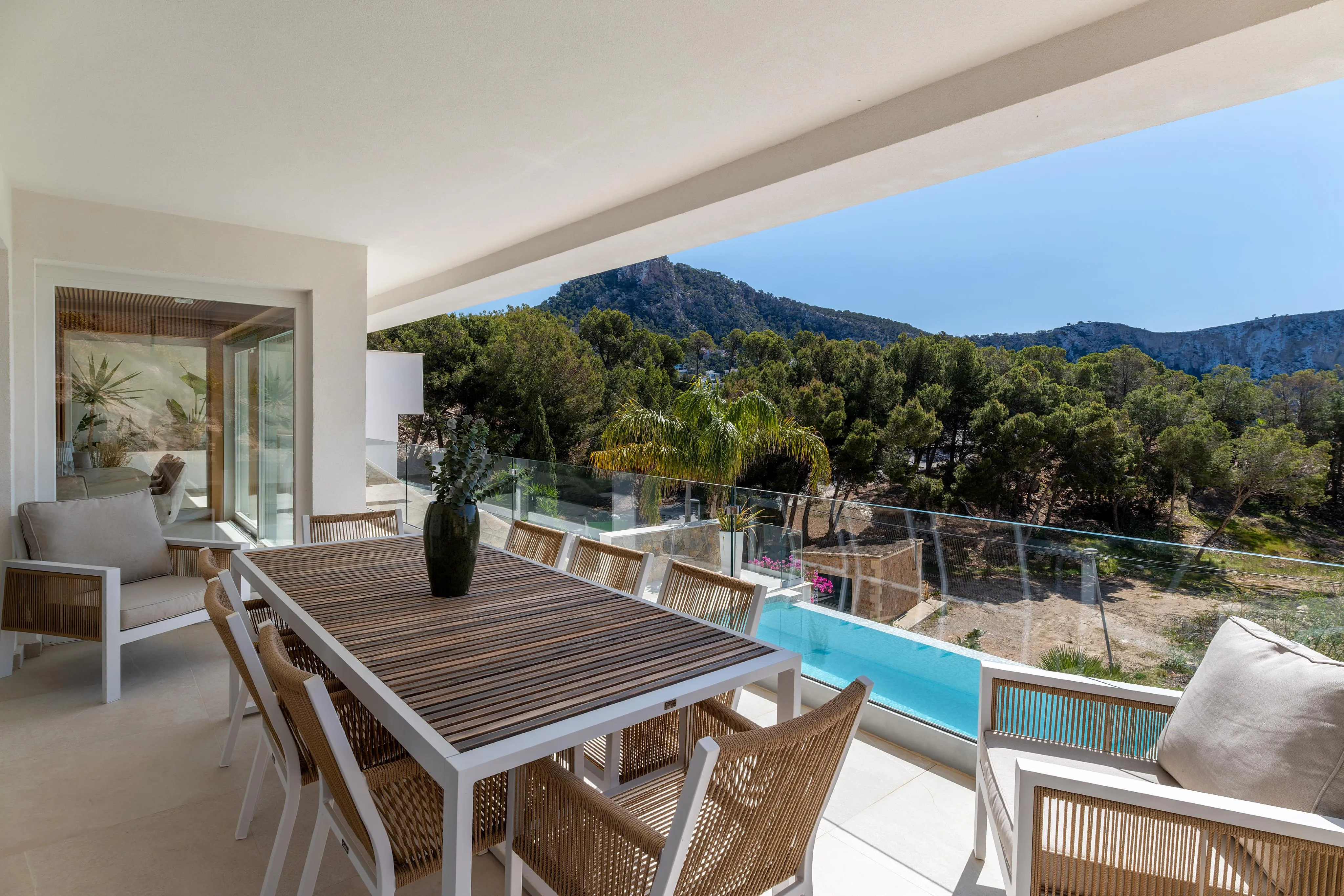 Moderne villa met uitzicht op zee in Port Andratx-25