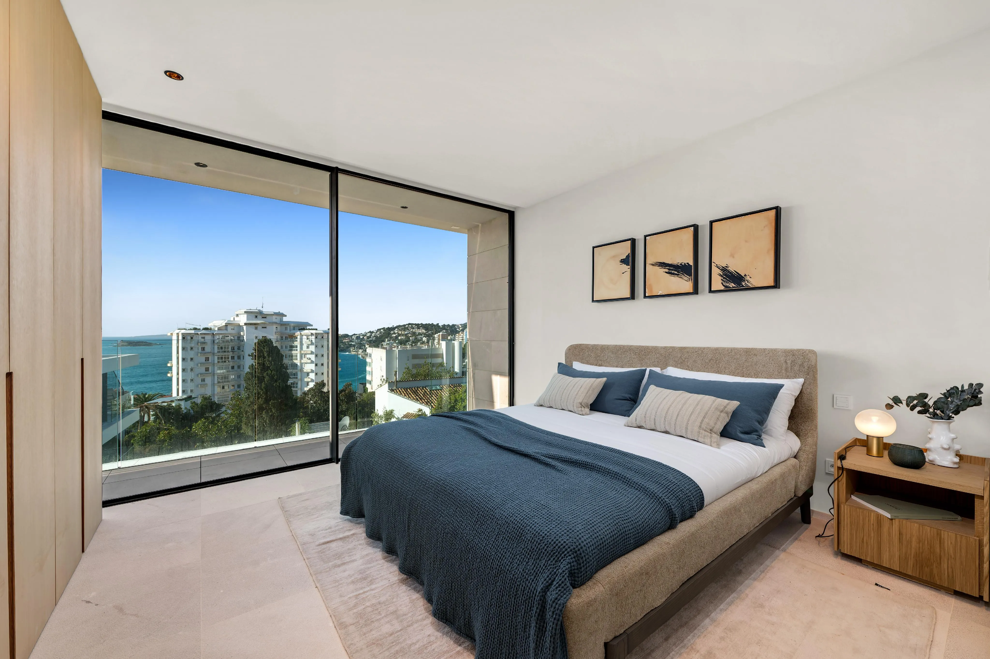 Ever Marivent: Breathtaking new build penthouse with stunning sea views-8