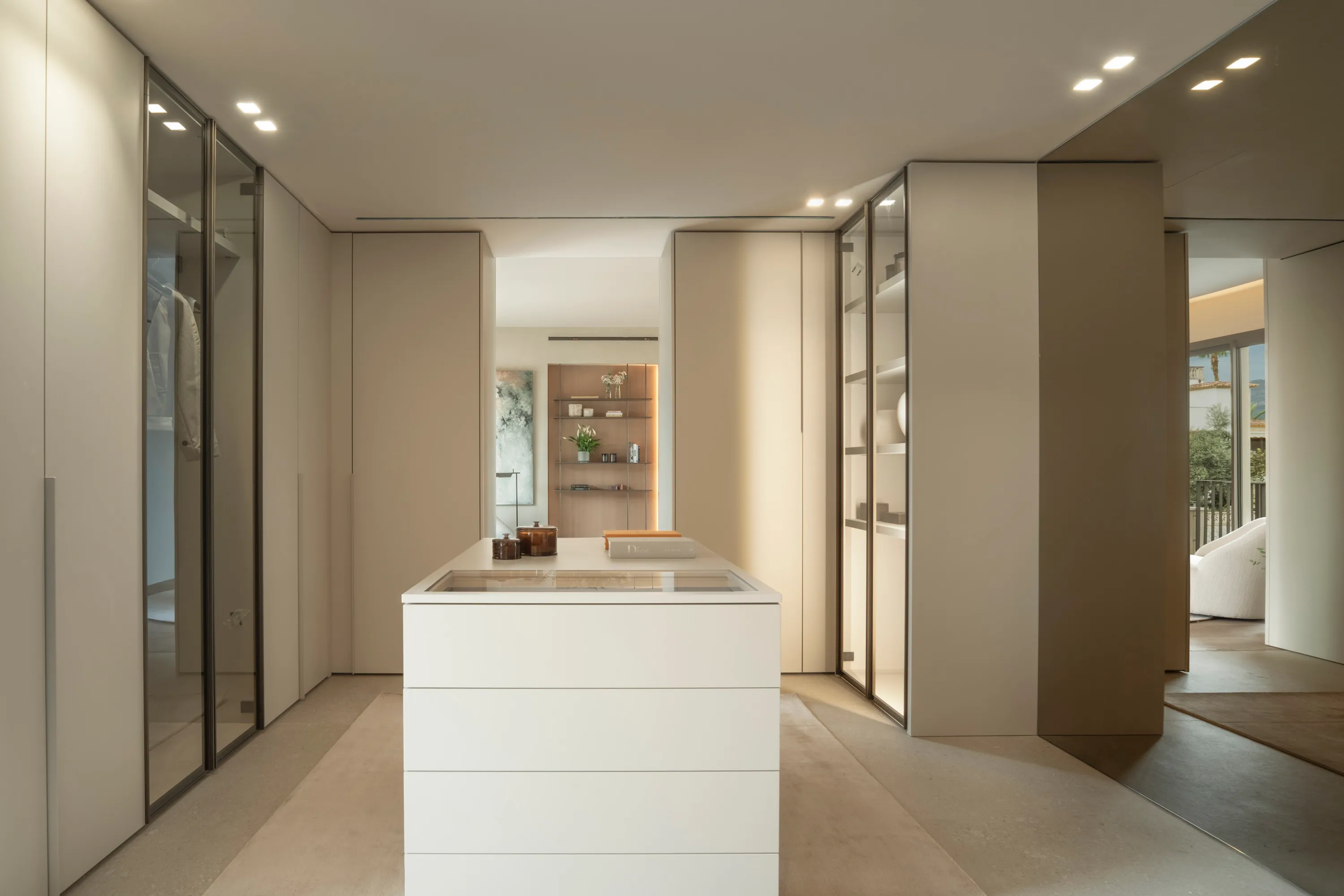 Elegante villa completamente renovada con amplio jardín-12