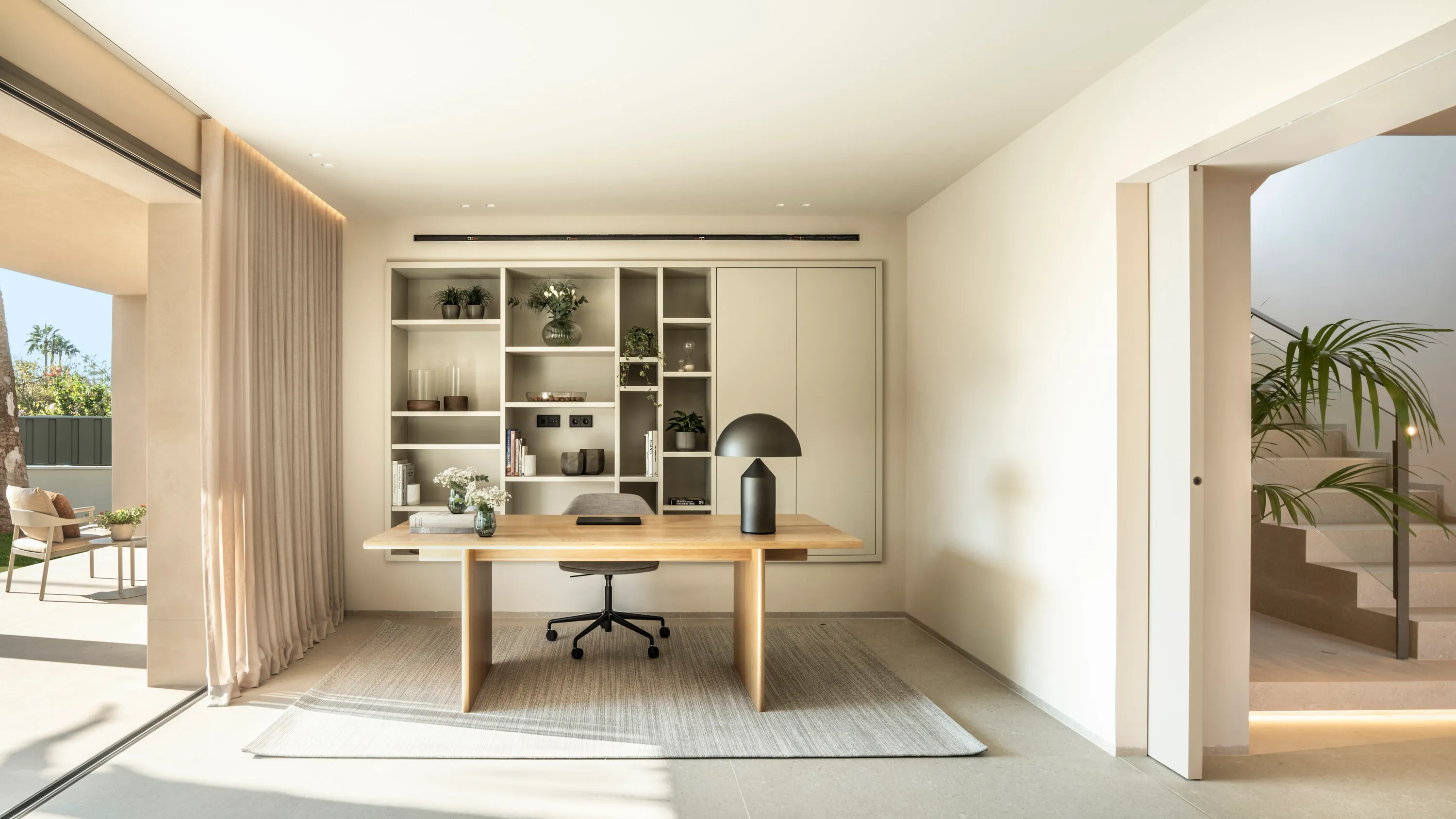 Elegante villa completamente renovada con amplio jardín-18