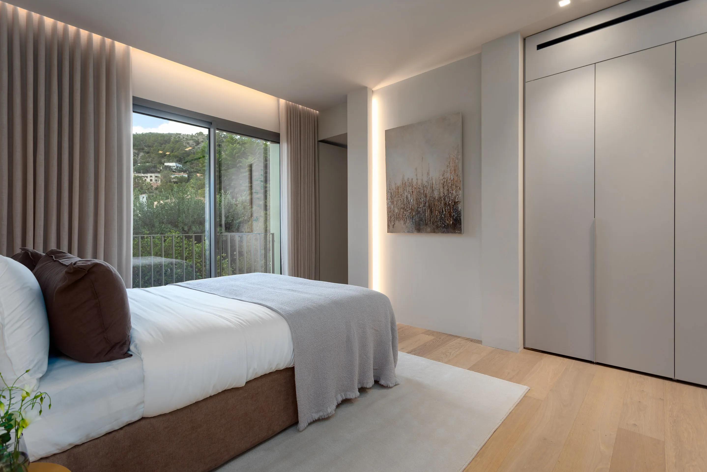 Stilfuld, totalrenoveret villa med stor have-21