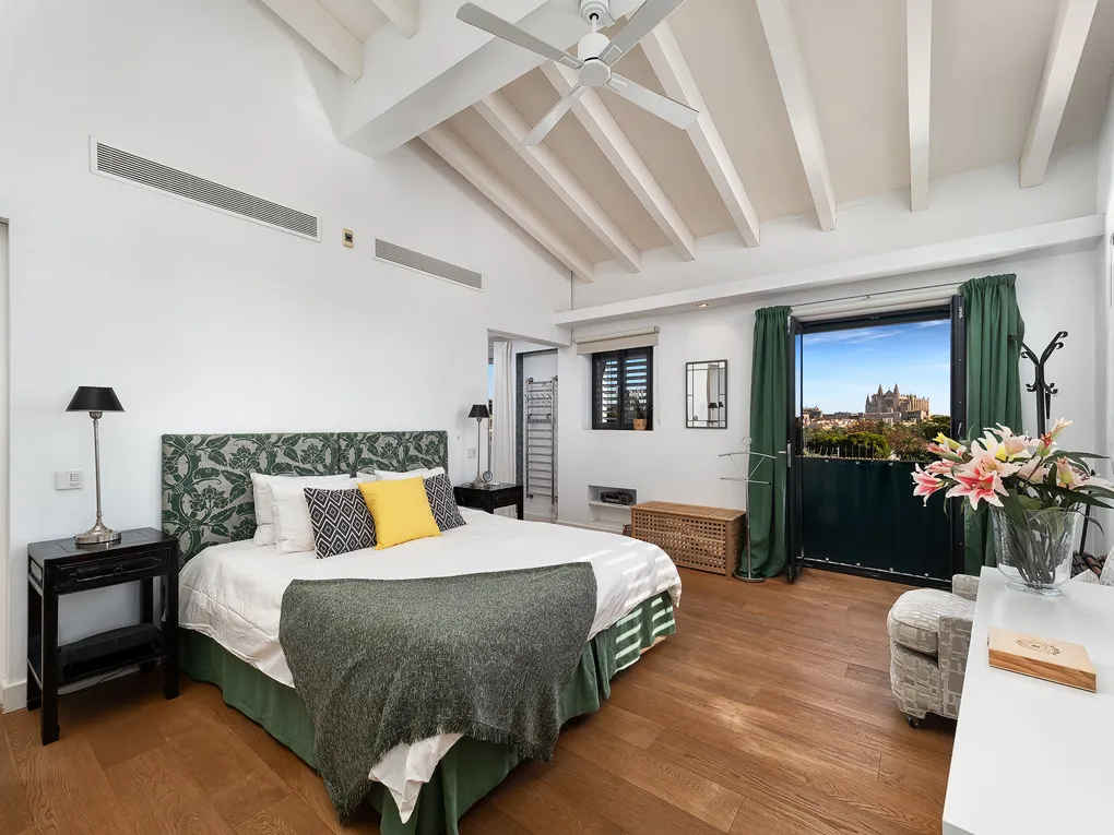 Historisch gebouw met uitzicht op de kathedraal in Santa Catalina-7