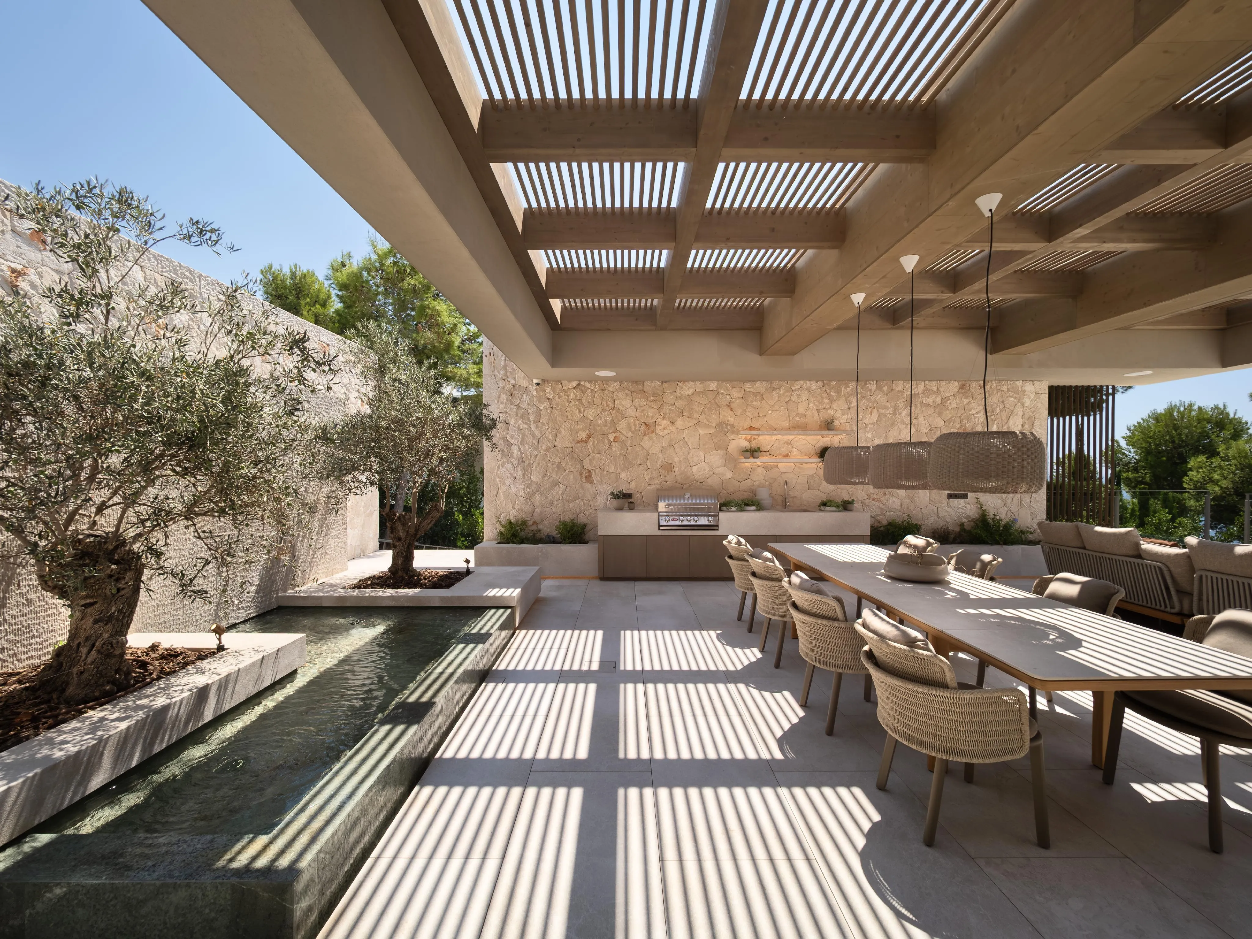 Villa Aura: imponente villa di nuova costruzione con vista panoramica-6