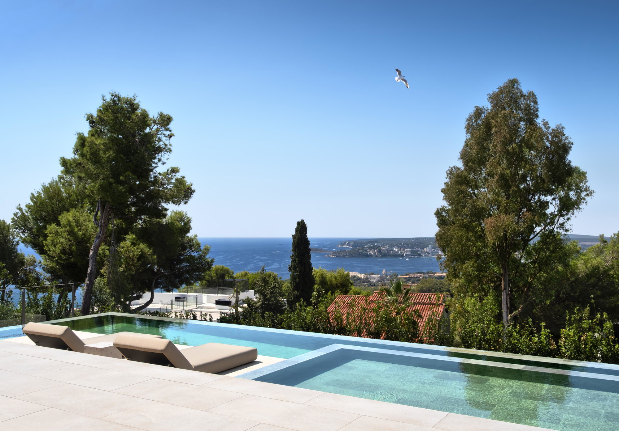 Impressive newly built villa with panoramic views