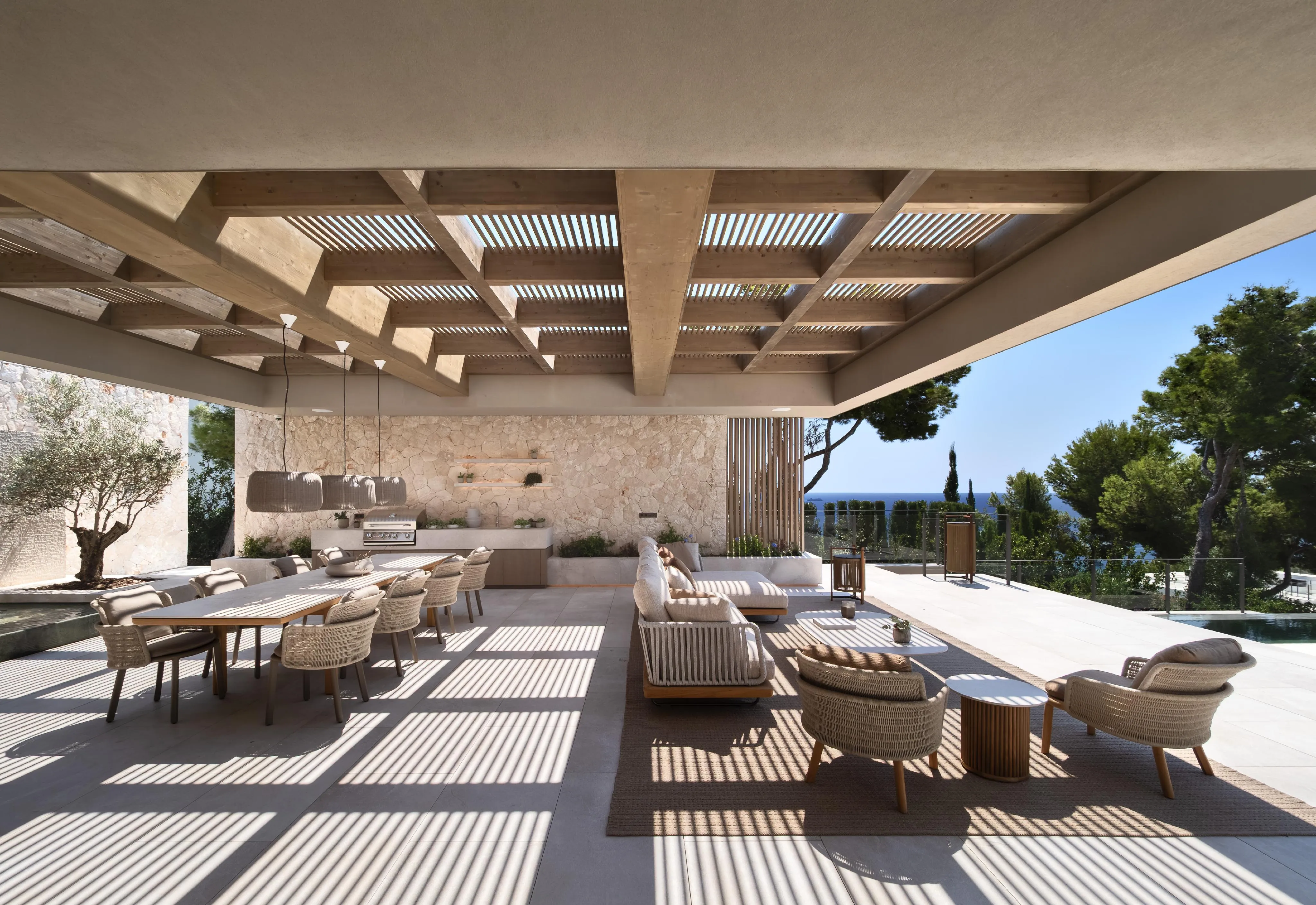 Villa Aura: imponente villa di nuova costruzione con vista panoramica-5