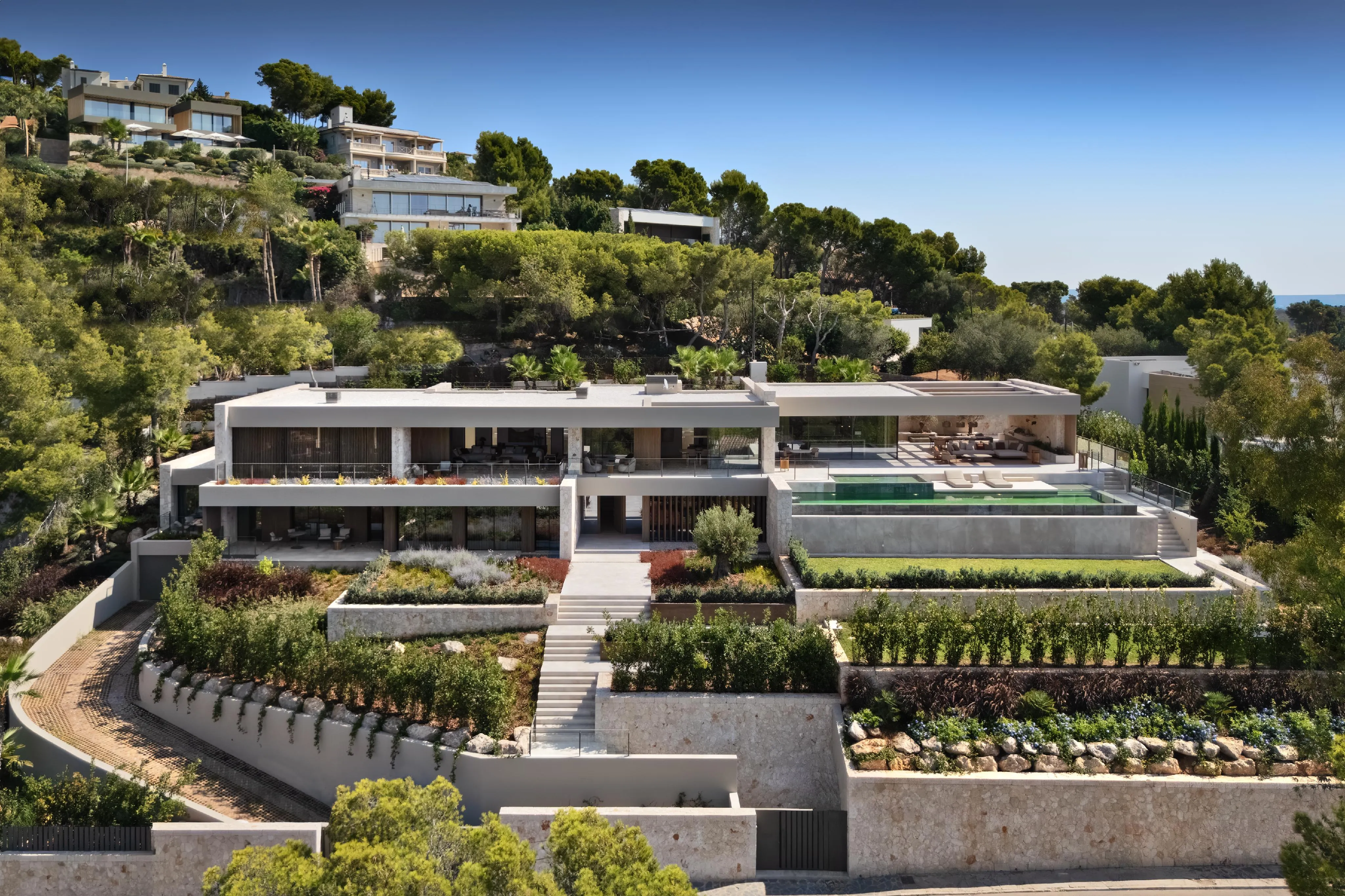 Villa Aura: imponente villa di nuova costruzione con vista panoramica-2