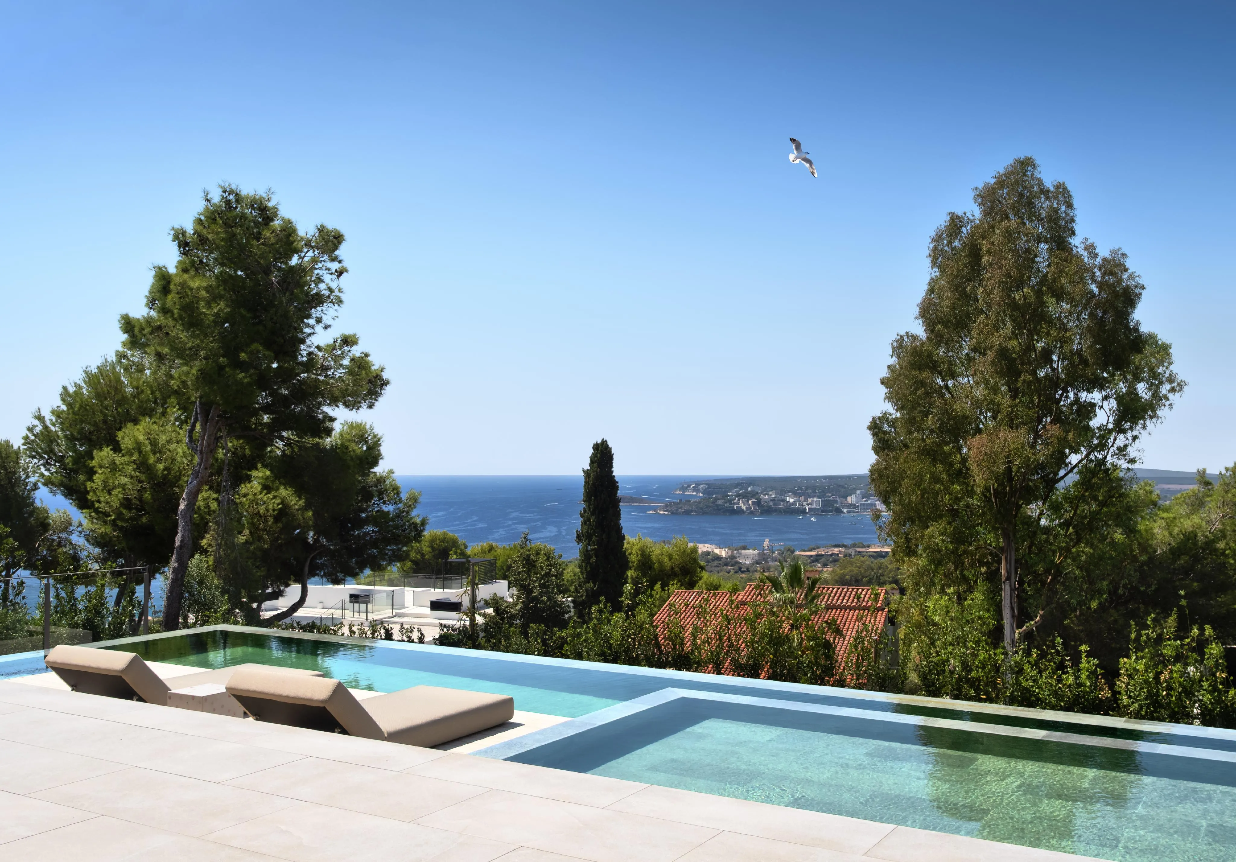 Villa Aura: imponente villa di nuova costruzione con vista panoramica-1