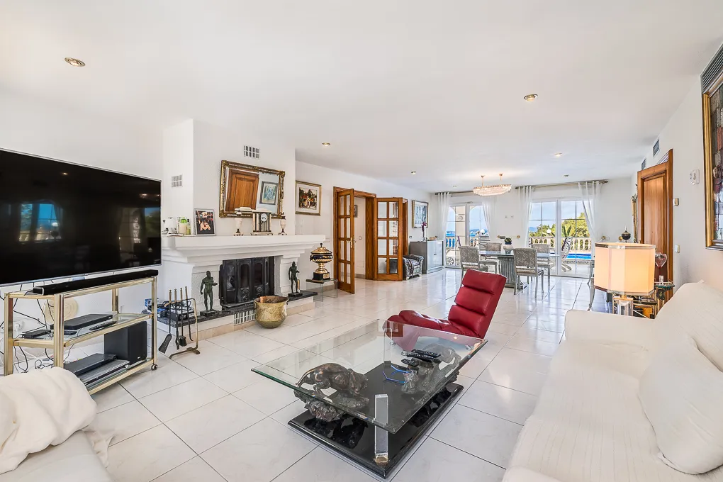 Villa con magníficas vistas al mar-5