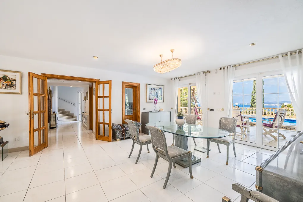 Villa con magníficas vistas al mar-6