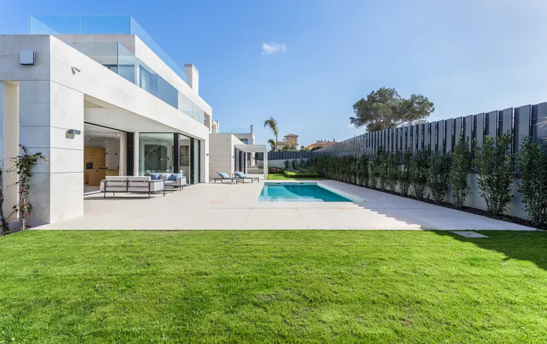 Villa con vistas al mar en Puig de Ros