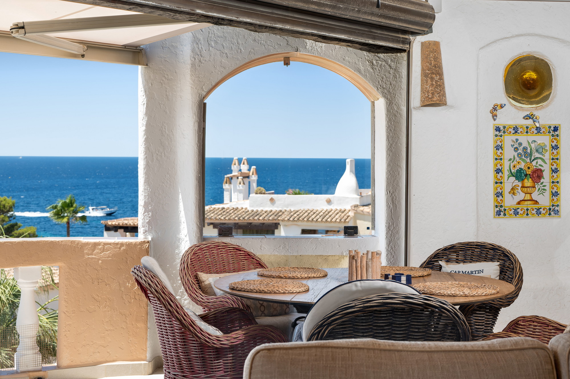 Luxurious sea-view penthouse – living with sea access in one of the most sought-after communities in the south-west-2