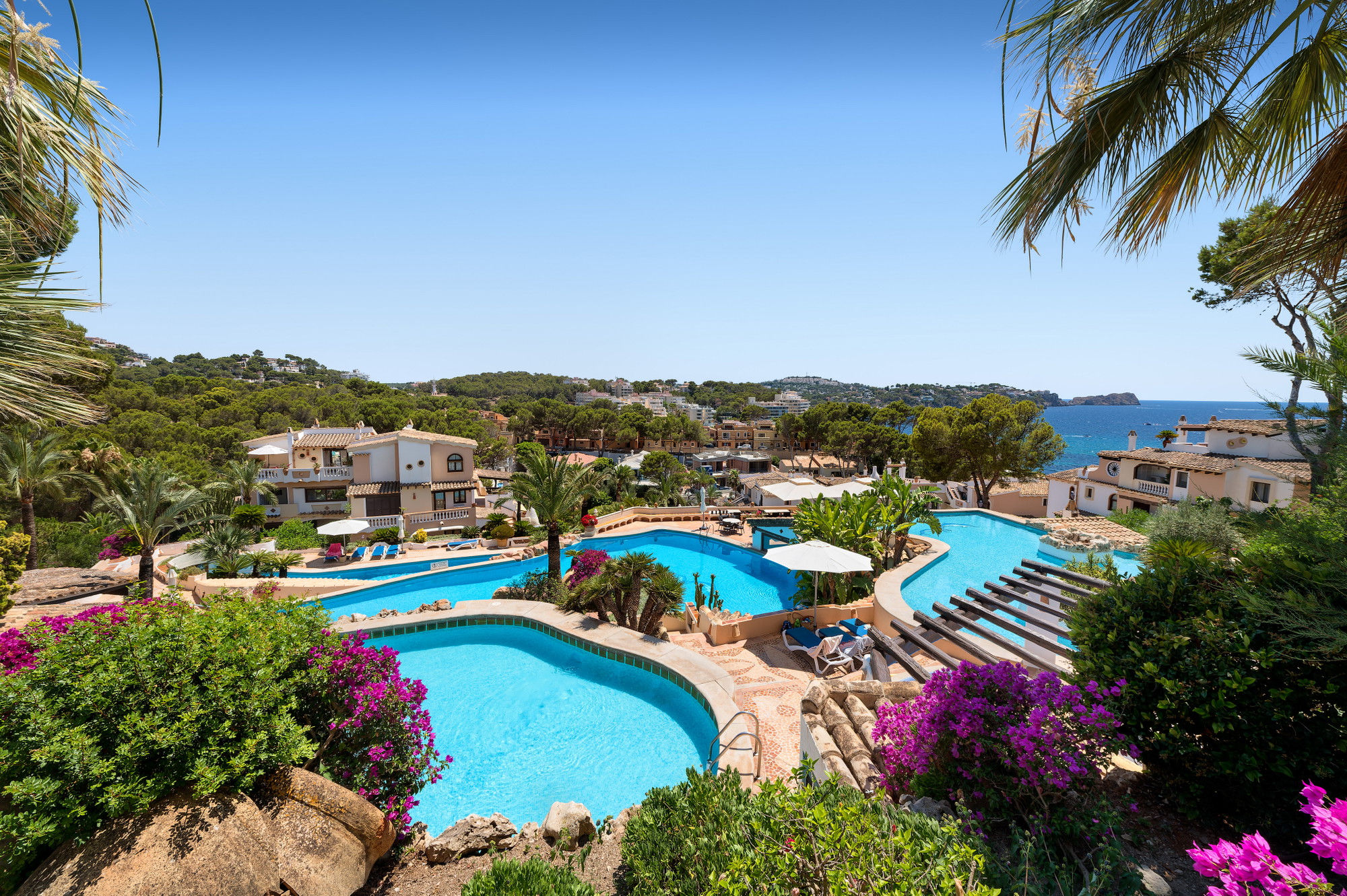 Luxurious sea-view penthouse – living with sea access in one of the most sought-after communities in the south-west-3