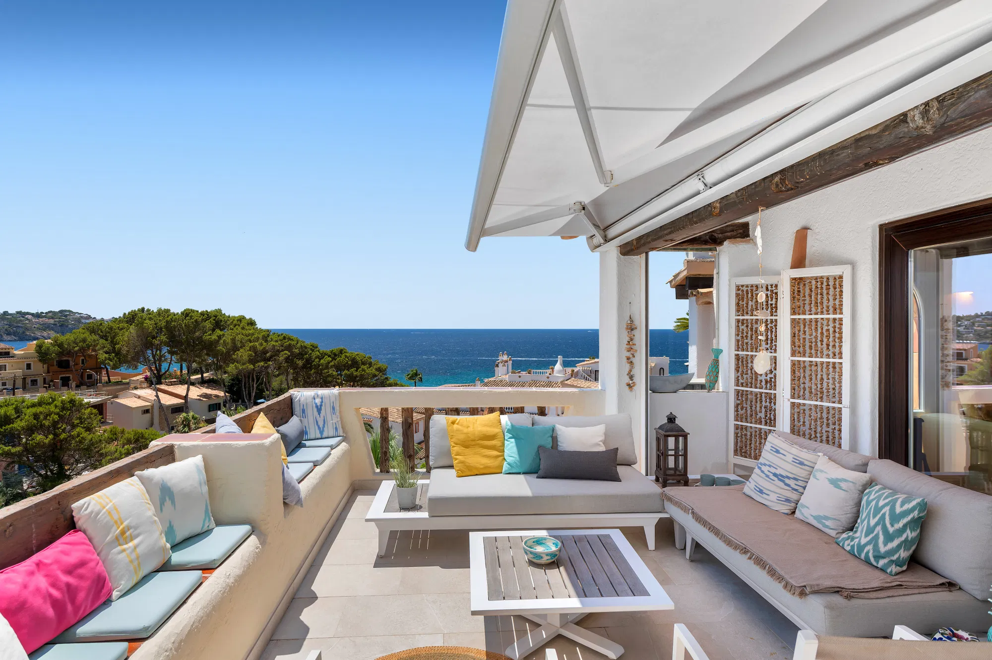 Luxurious sea-view penthouse – living with sea access in one of the most sought-after communities in the south-west-1