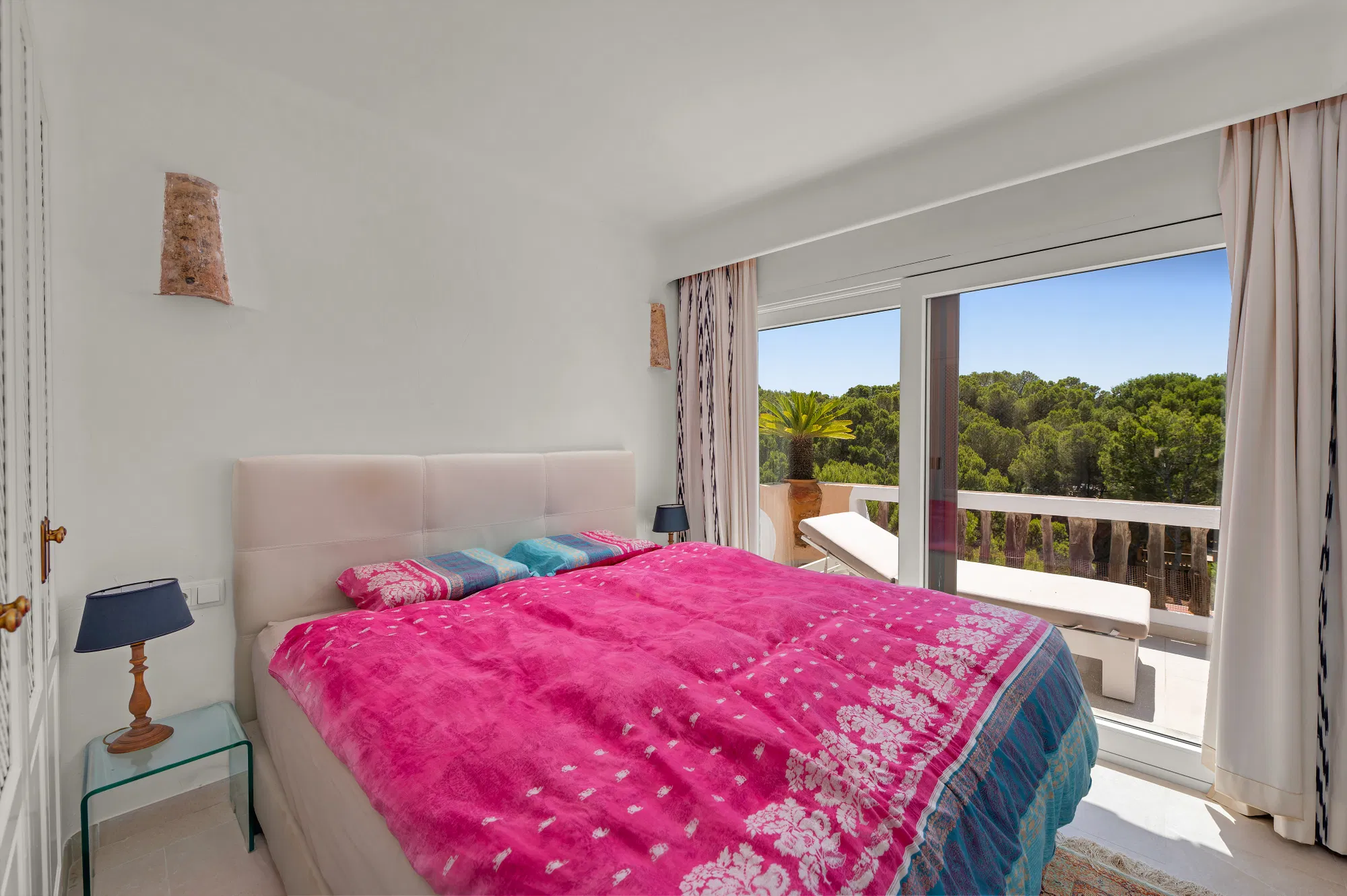 Luxurious sea-view penthouse – living with sea access in one of the most sought-after communities in the south-west-13