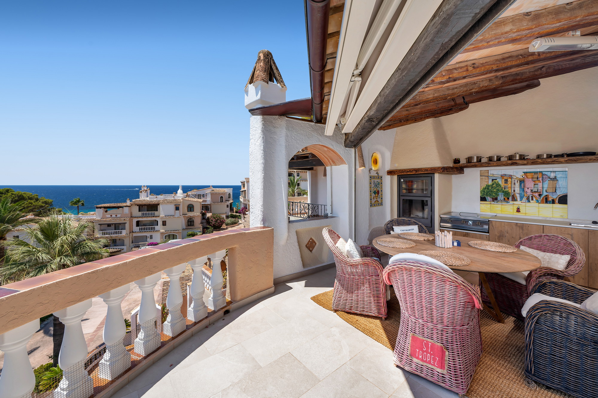Luxurious sea-view penthouse – living with sea access in one of the most sought-after communities in the south-west-11