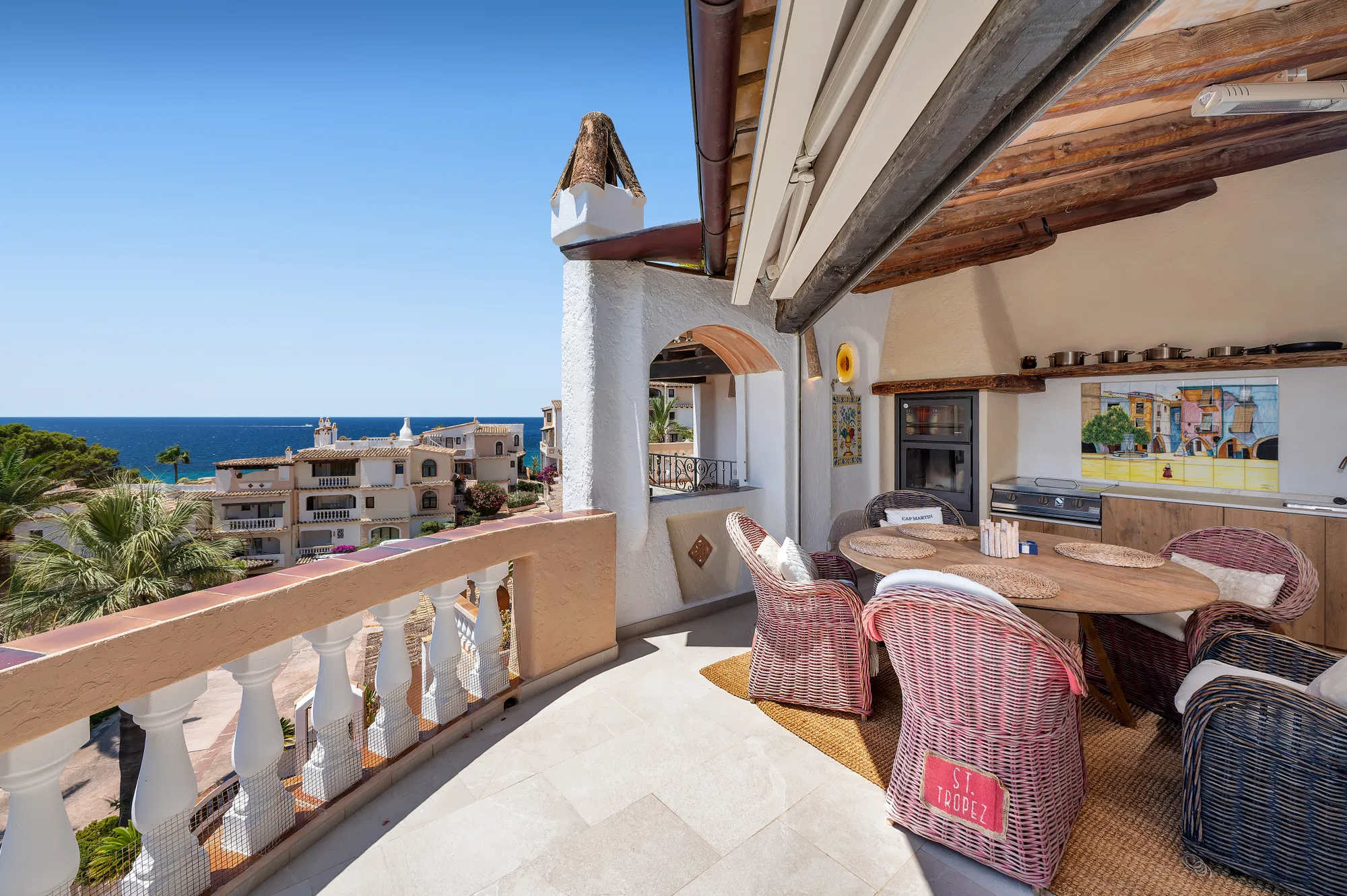 Luxurious sea-view penthouse – living with sea access in one of the most sought-after communities in the south-west-11