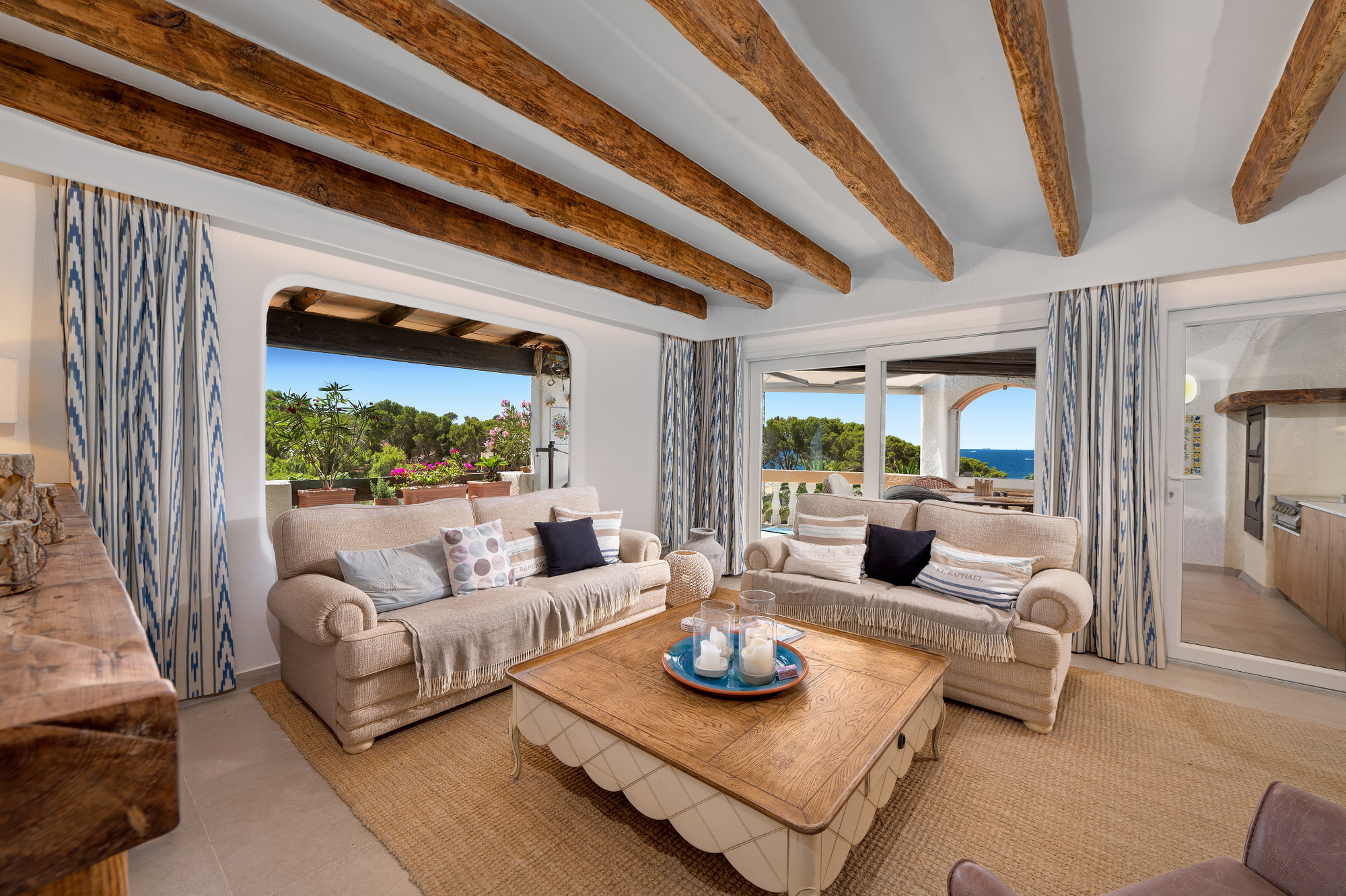 Luxurious sea-view penthouse – living with sea access in one of the most sought-after communities in the south-west-5