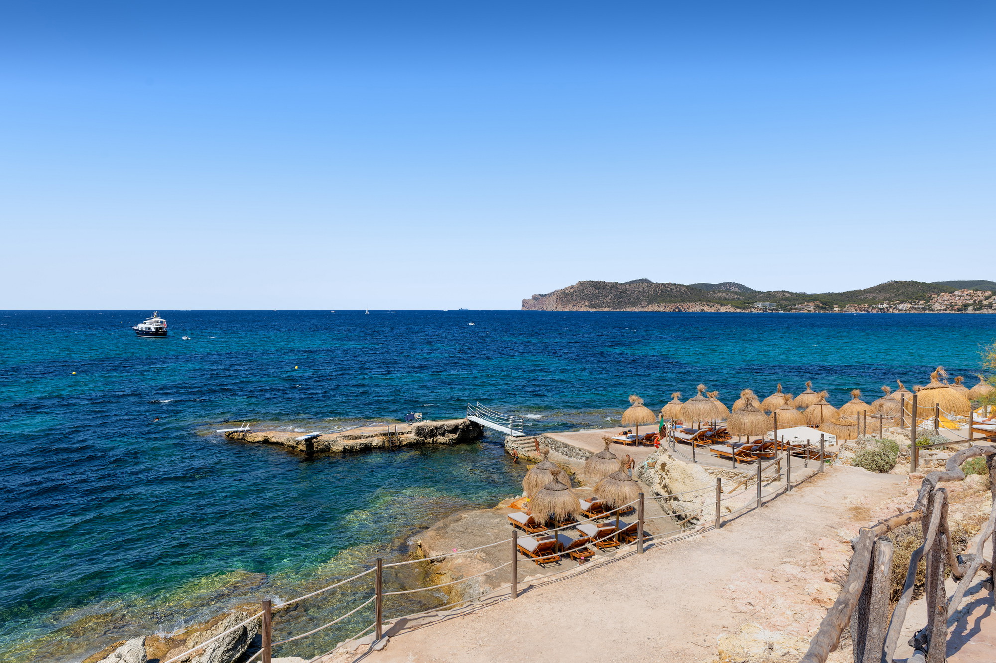 Luxurious sea-view penthouse – living with sea access in one of the most sought-after communities in the south-west-18