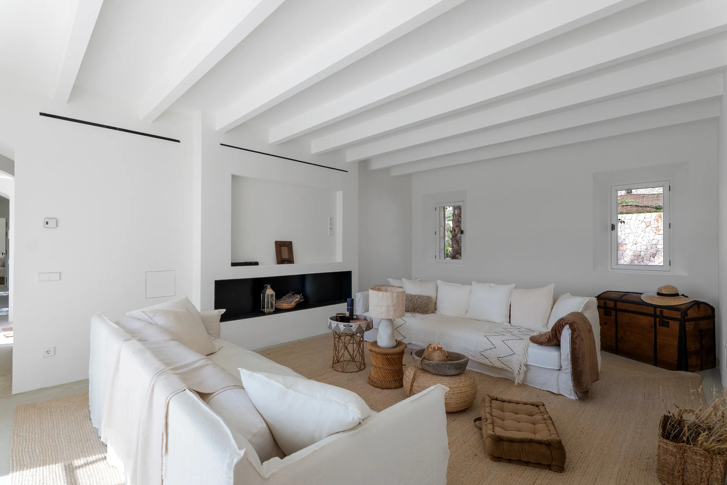 Modern newly built country house with vineyard-10