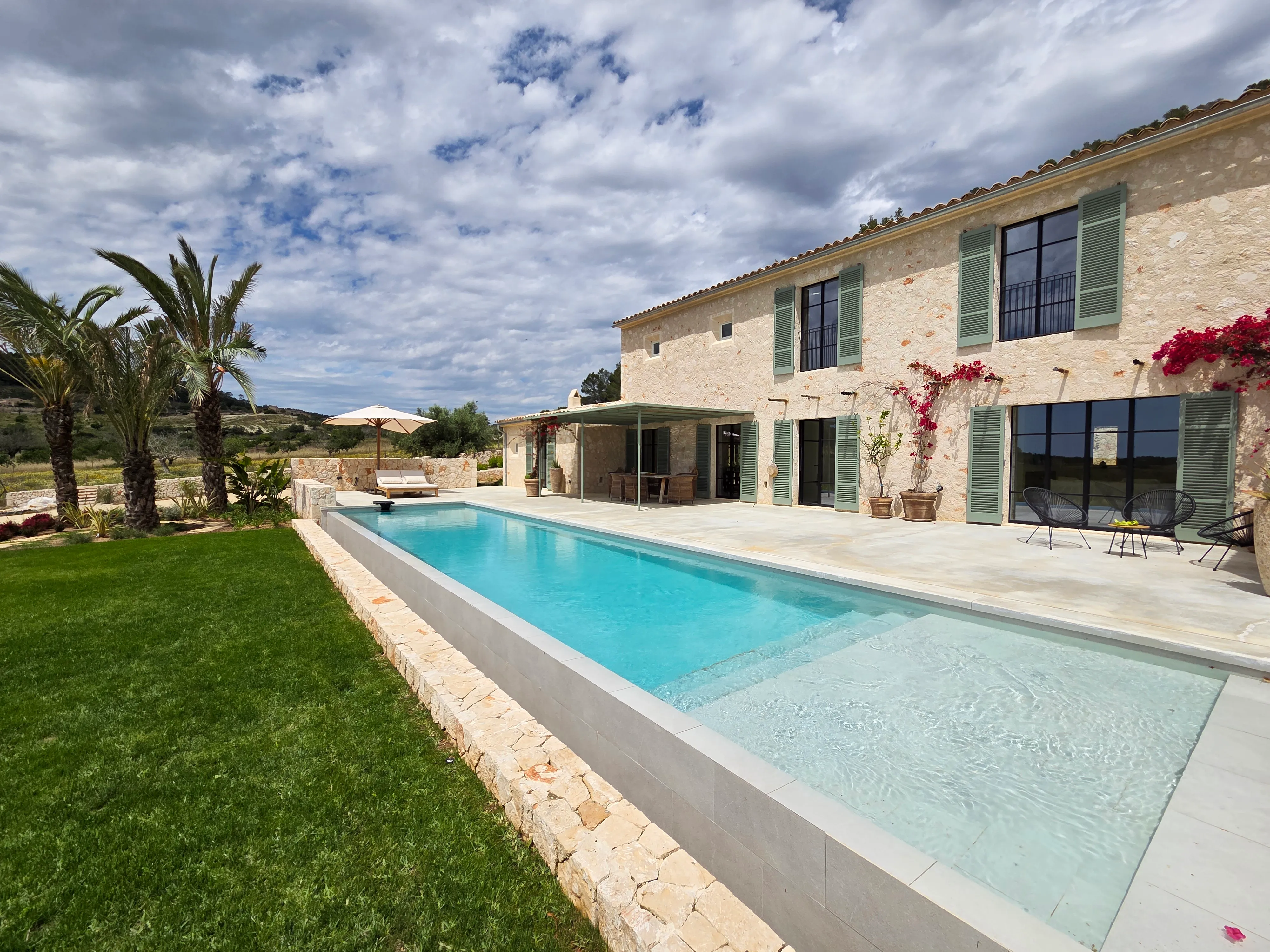 Modern newly built country house with vineyard-2