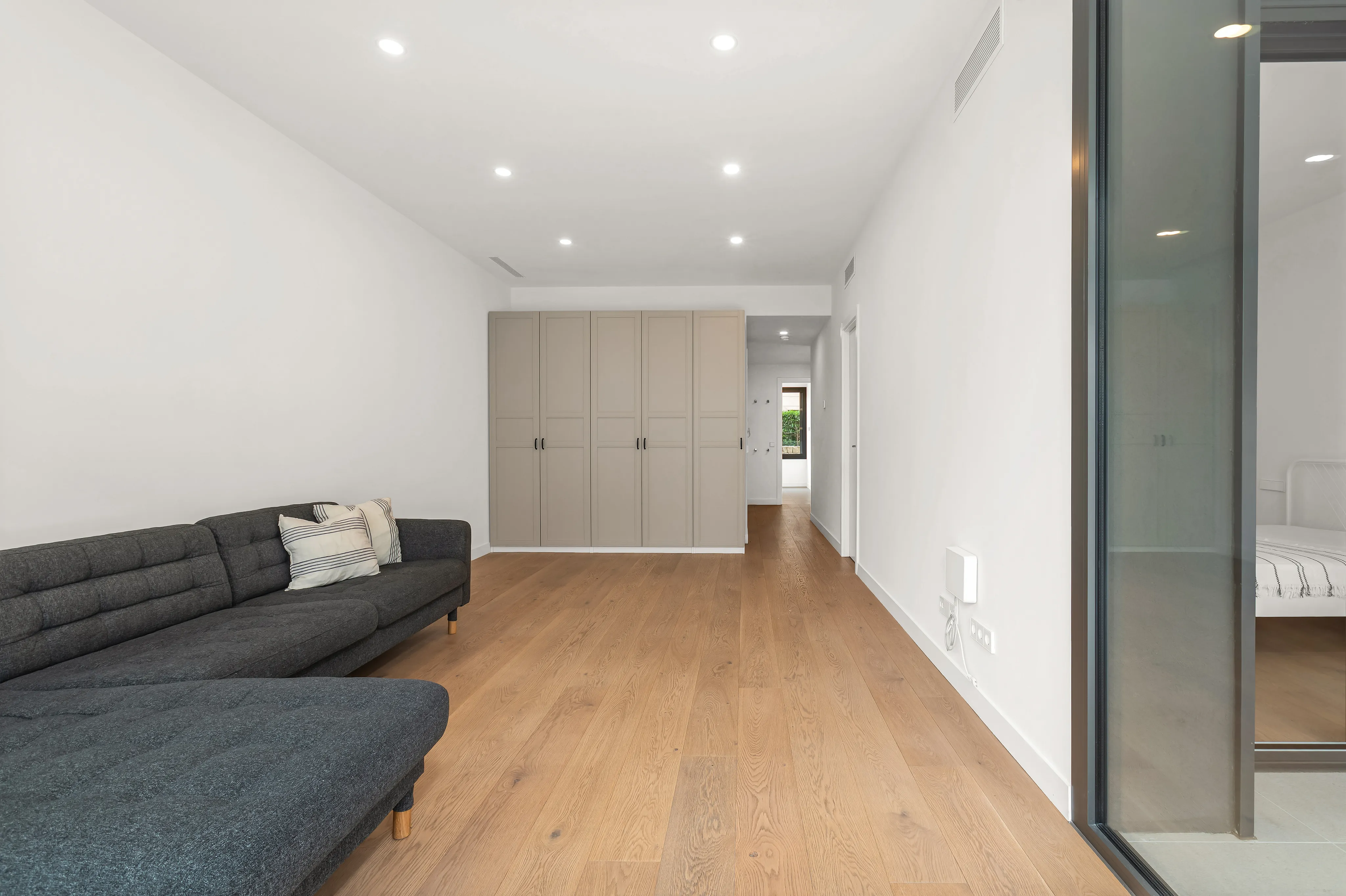 Premium Rental Opportunity in Son Vida District-4