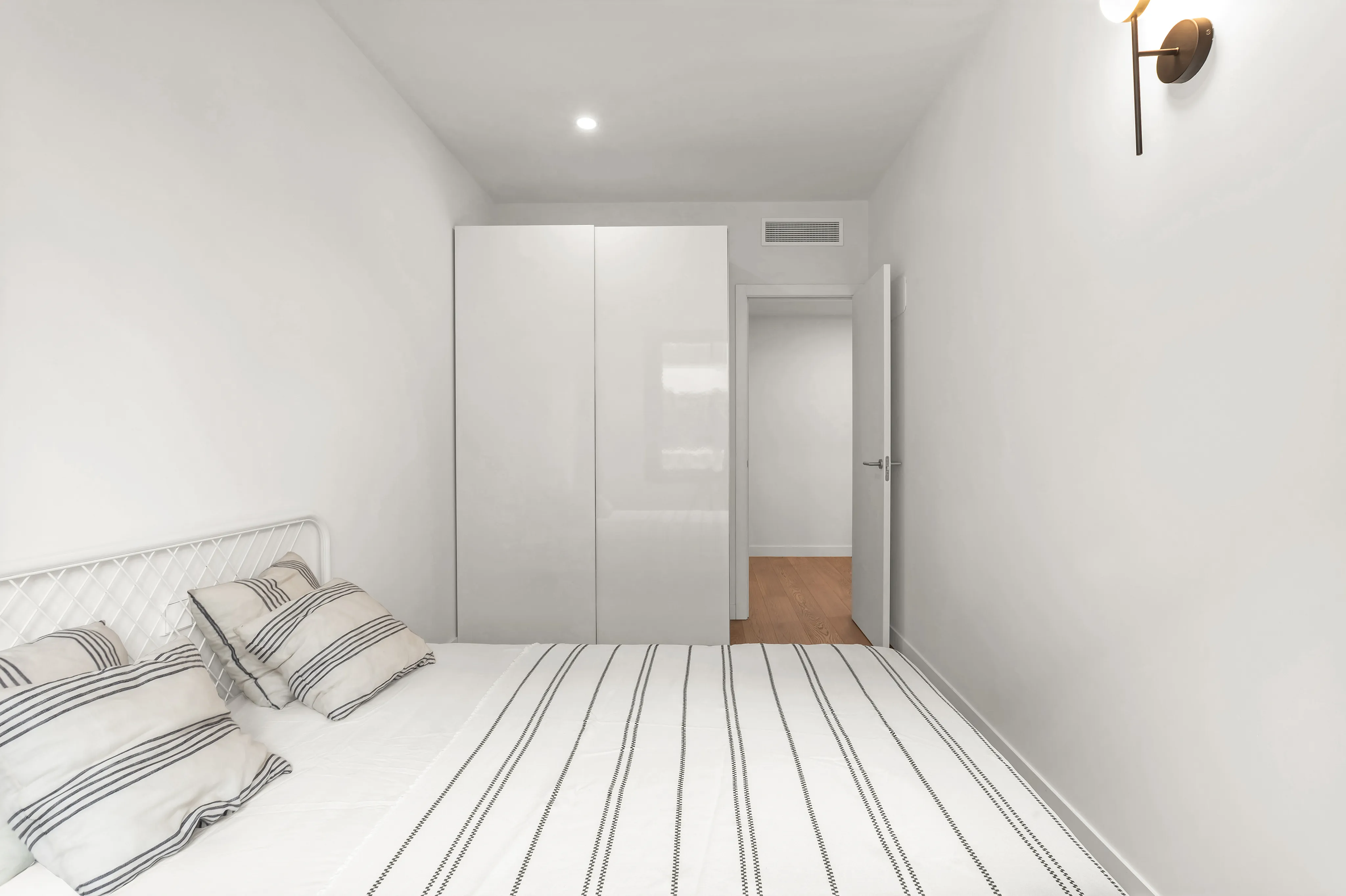 Premium Rental Opportunity in Son Vida District-12