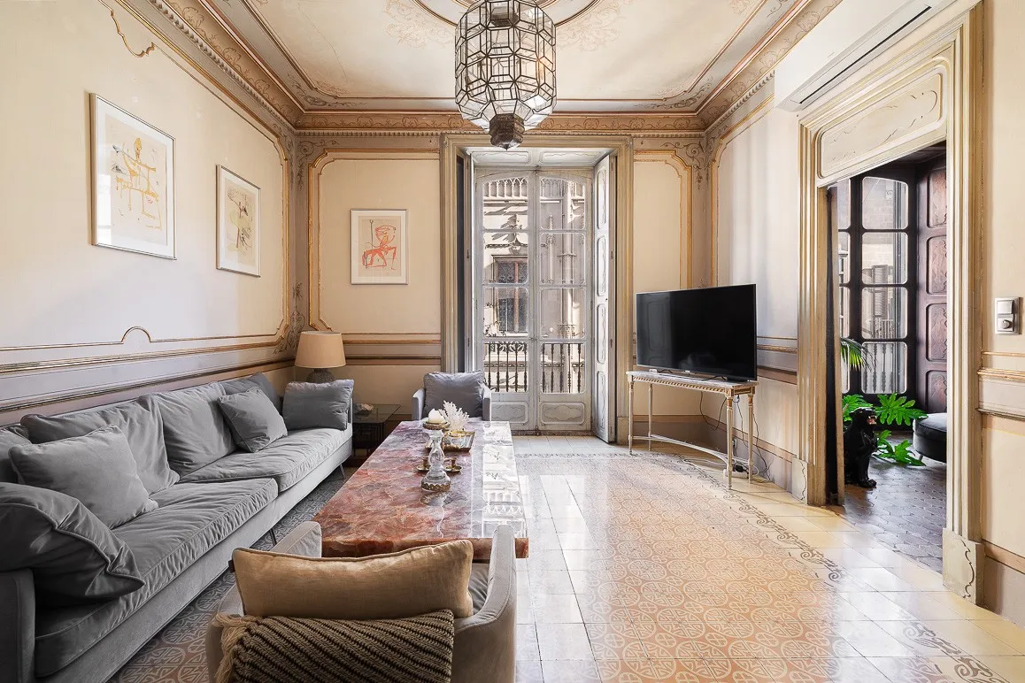 Duplex appartement in een historisch gebouw in de oude stad in Palma de Mallorca-2