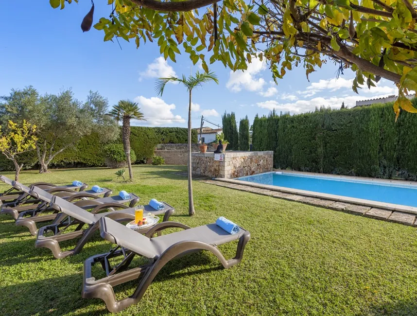 "S'HORT DE NA MARONJA" Vakantiewoning in Pollensa-20