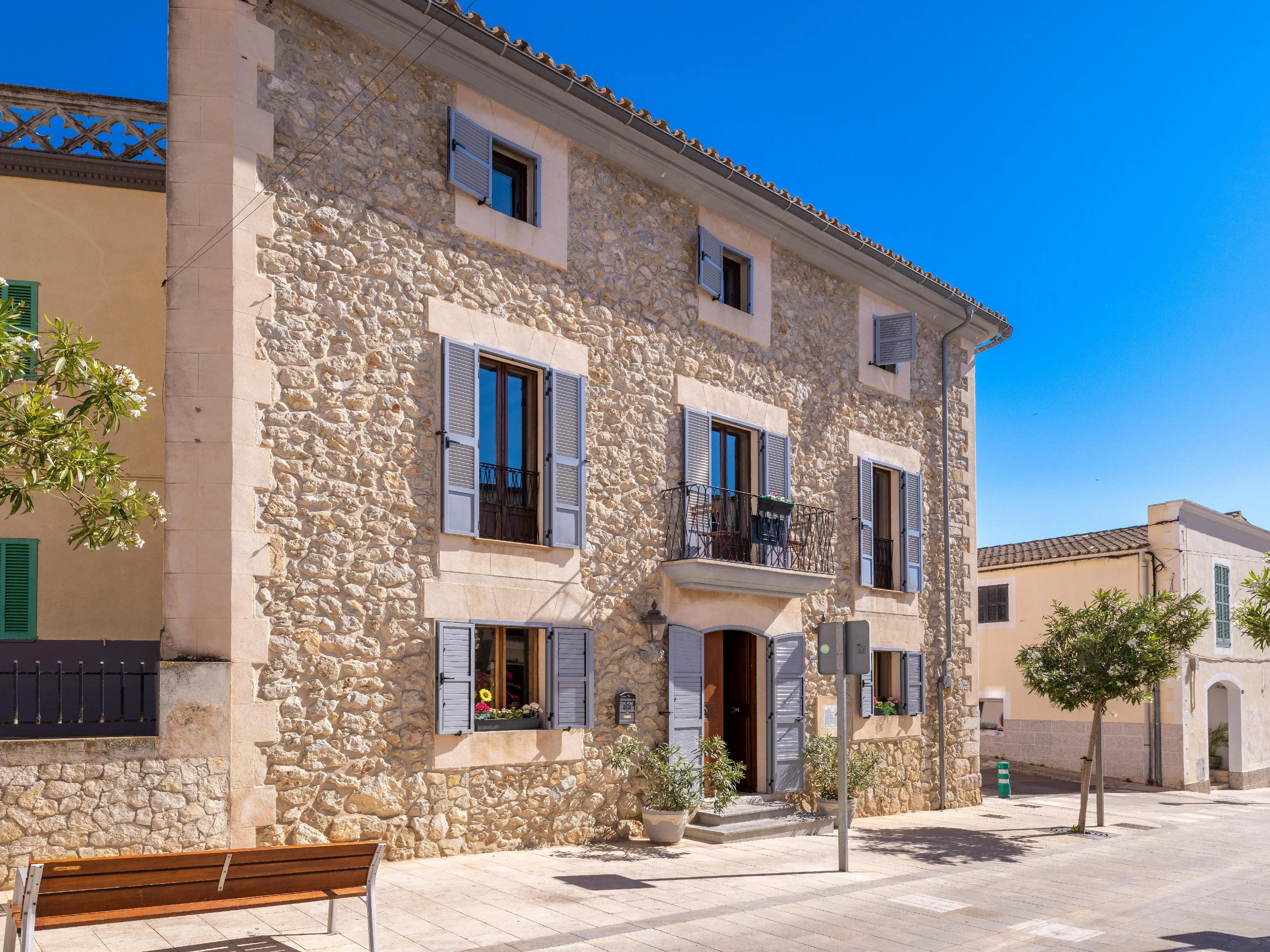 Charming village house in Calvià with 3 flats-1