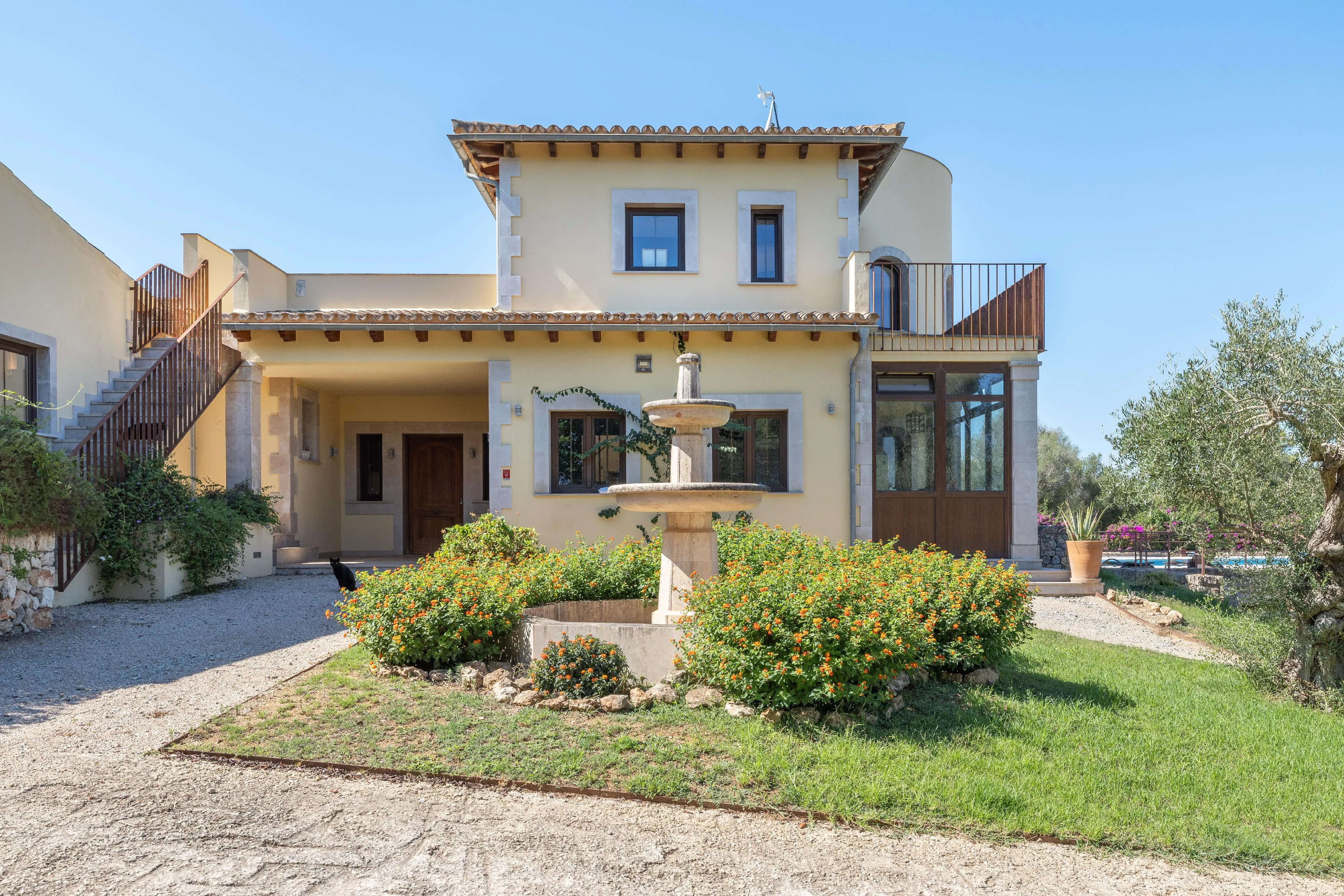 Casa de camp amb privadesa i vistes panoràmiques-2