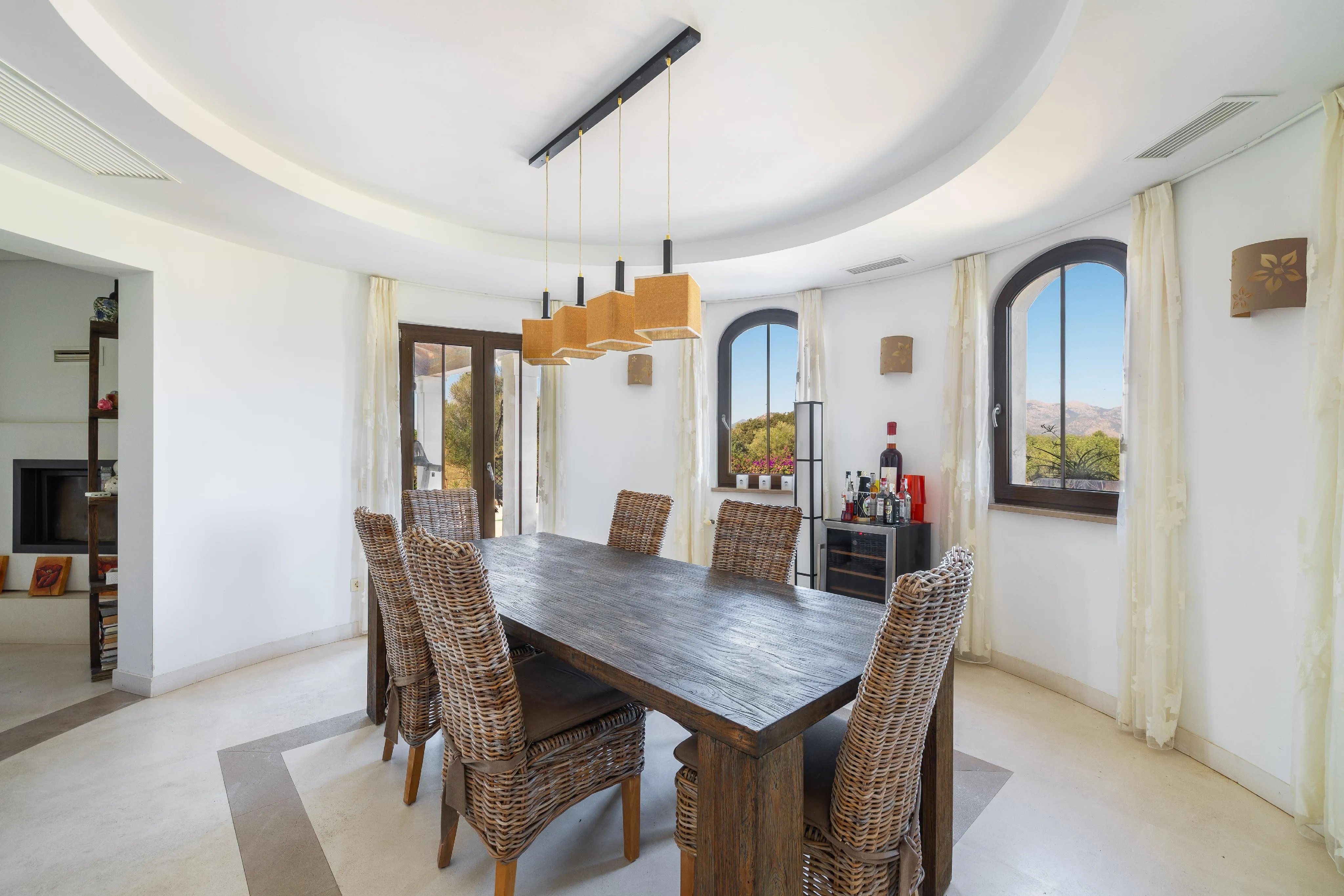 Privat landsted med fantastisk panoramaudsigt-3