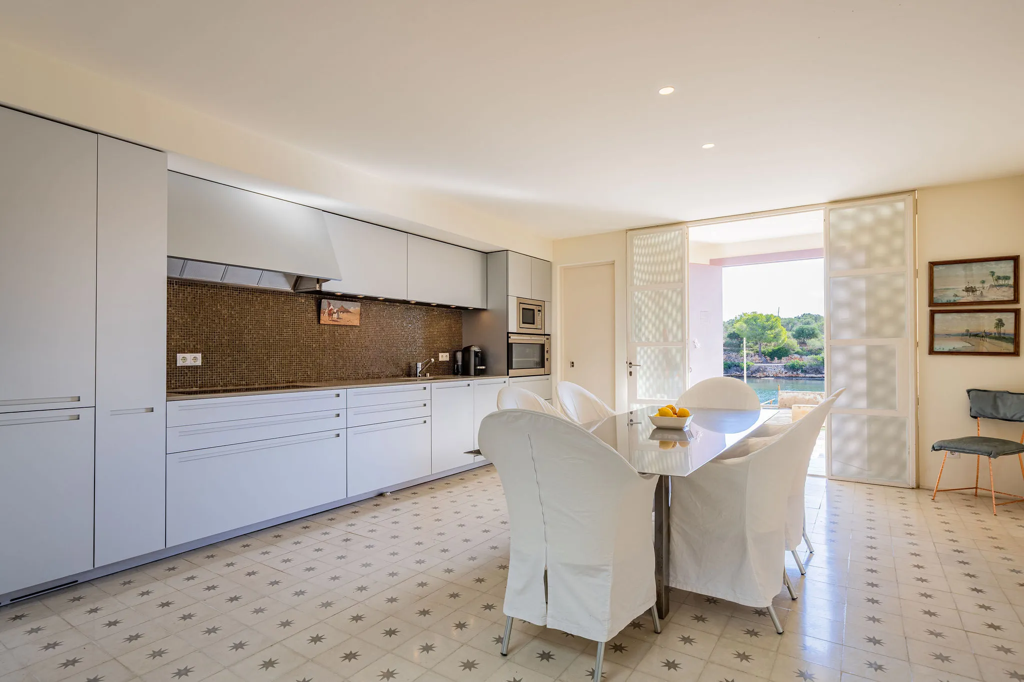 Charmerende fiskerhus ved vandet i Portocolom-3