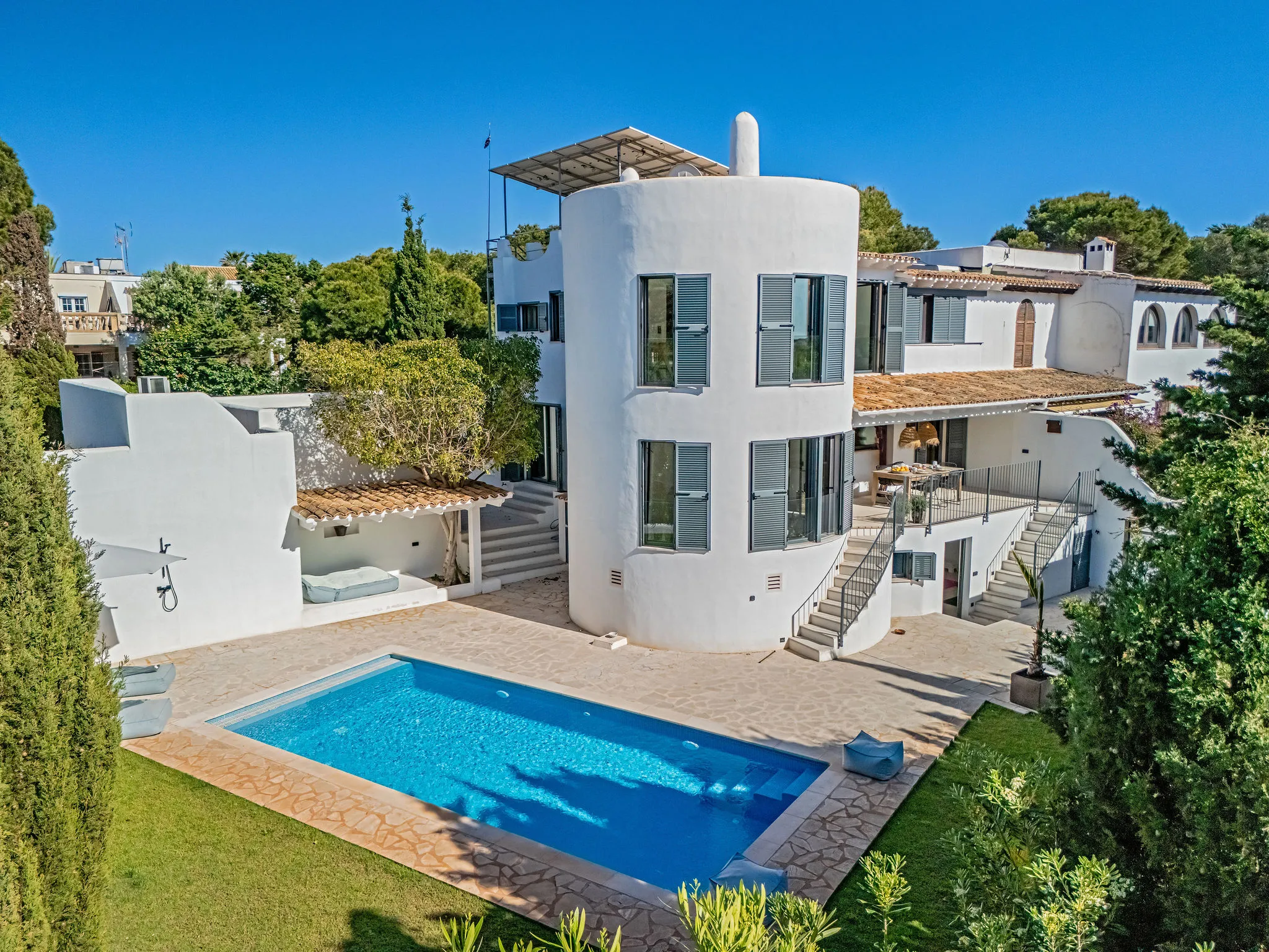 Casa de platja amb llicència de lloguer i vista al mar-1