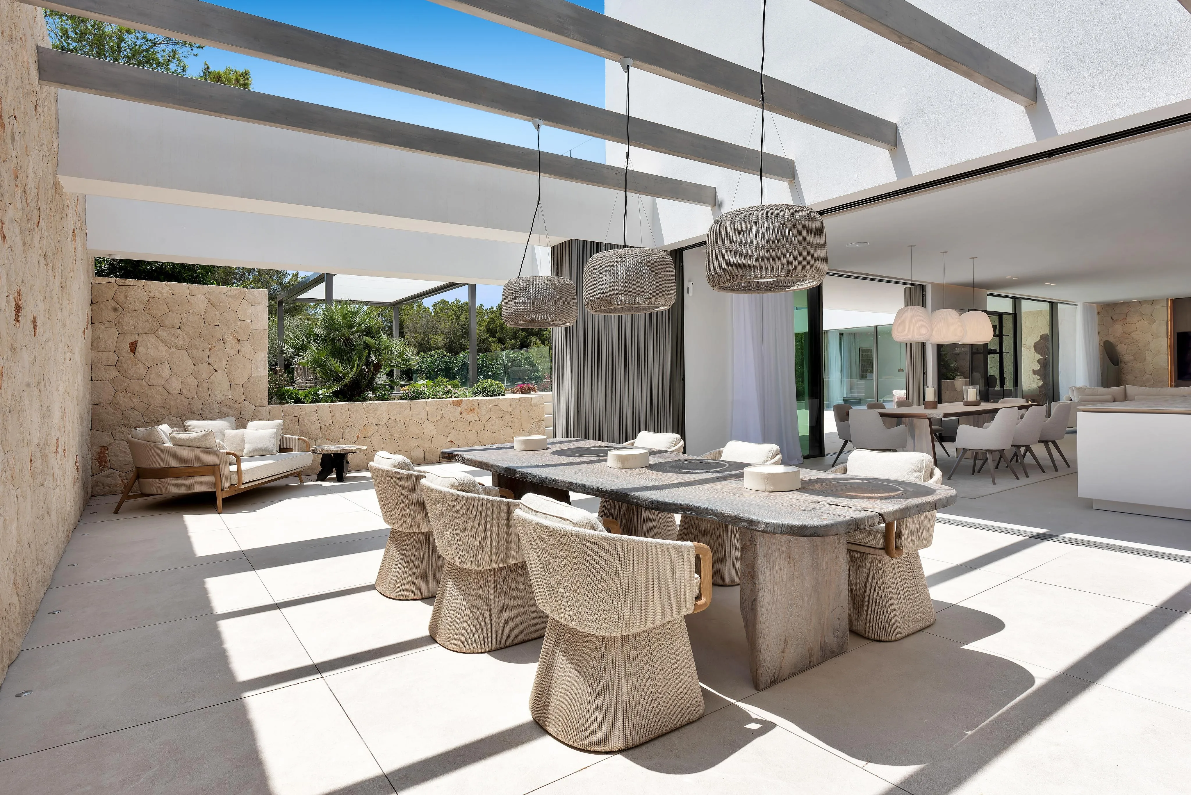 Villa de luxe récemment construite-4