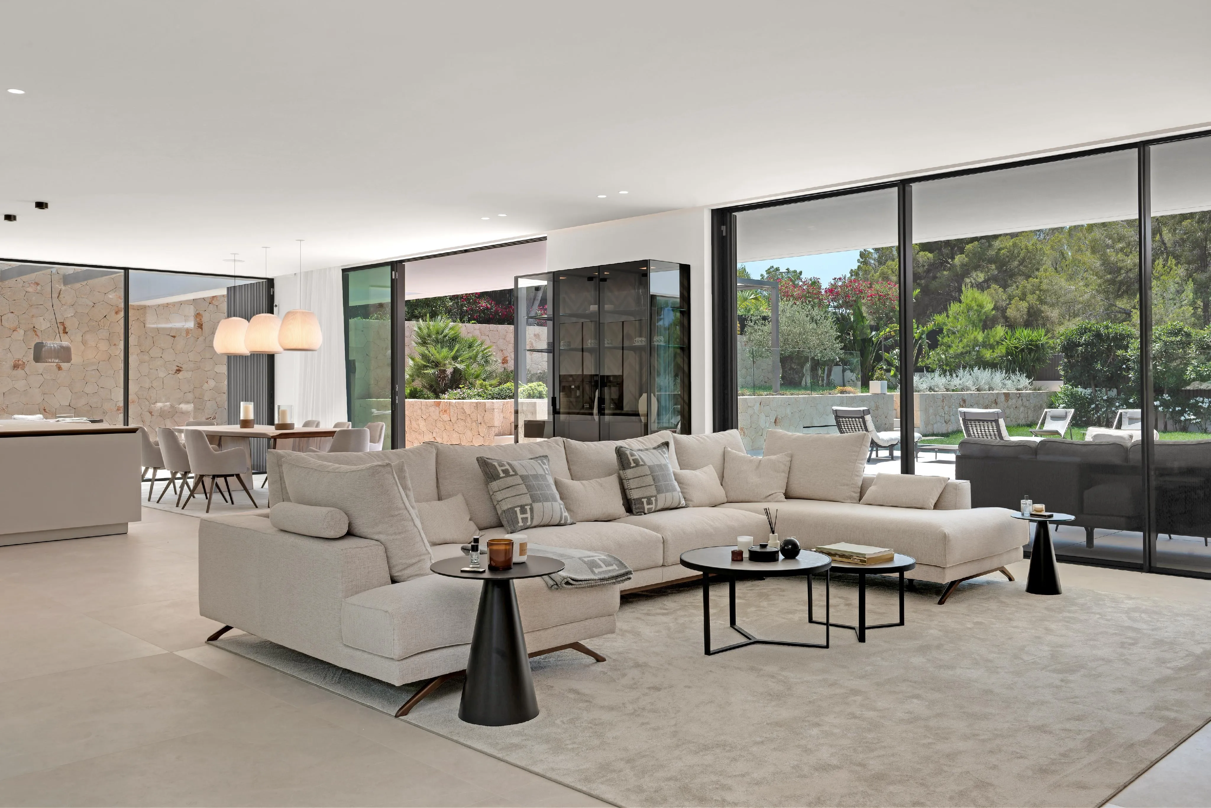 Villa de luxe récemment construite-5